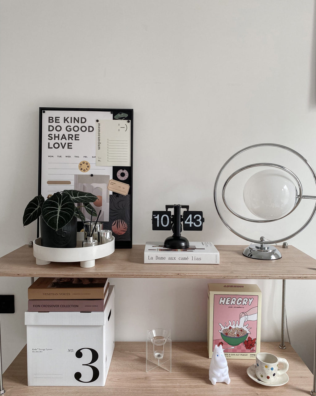 ASTRAL ORBIT PORCELAIN ILLUMINATOR