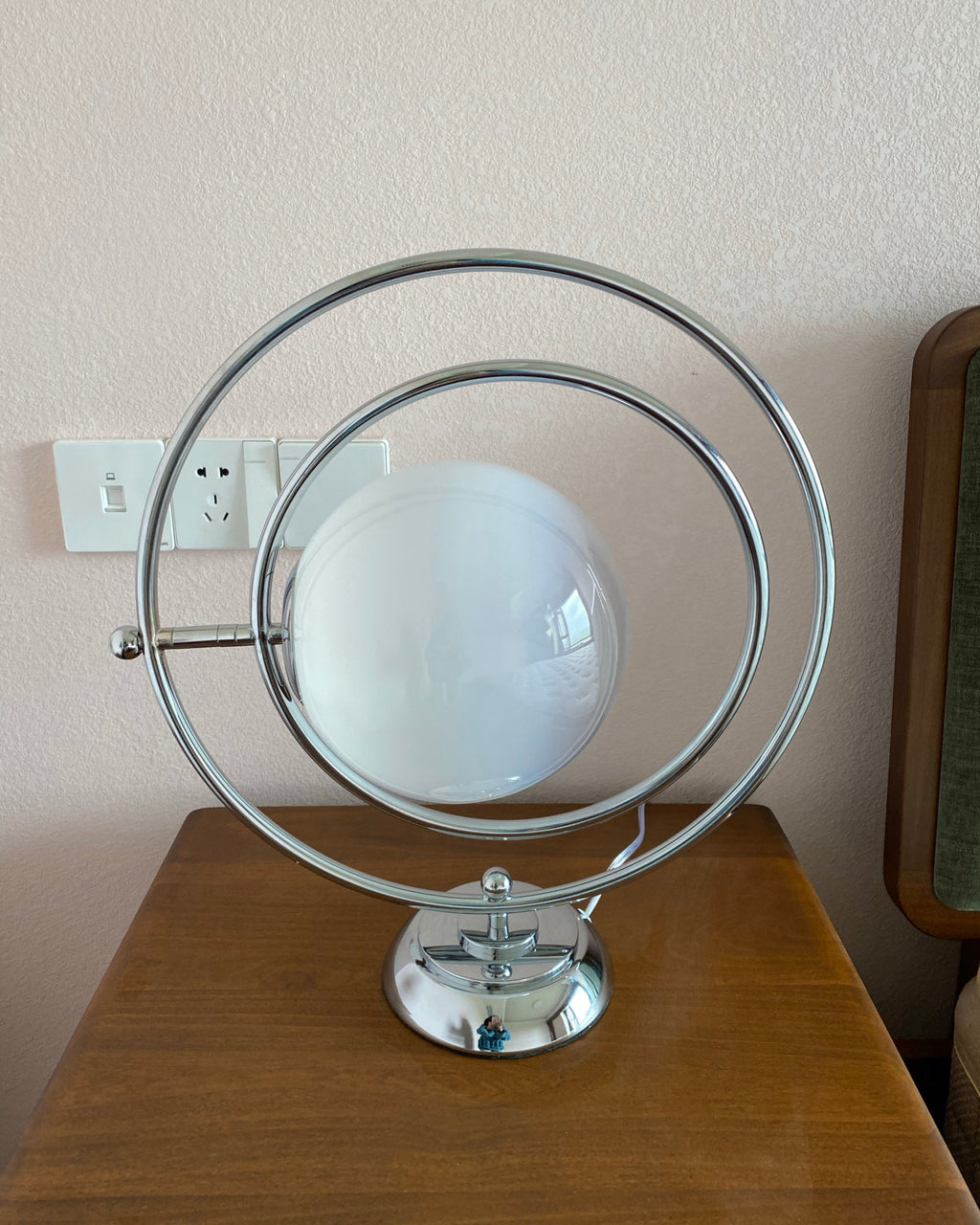ASTRAL ORBIT PORCELAIN ILLUMINATOR