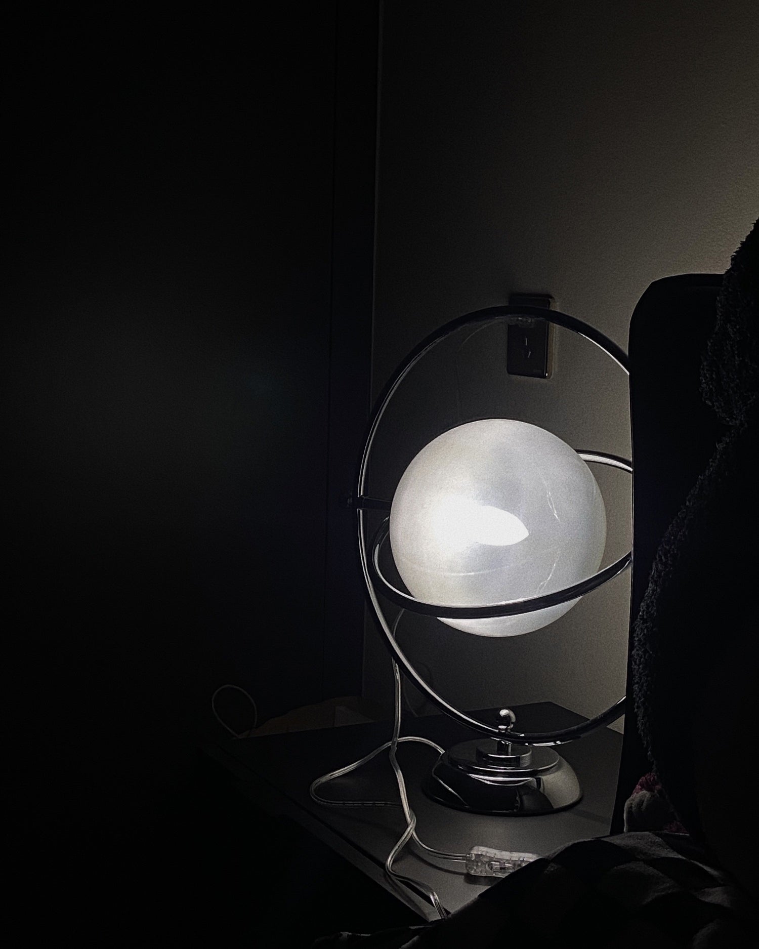 ASTRAL ORBIT PORCELAIN ILLUMINATOR