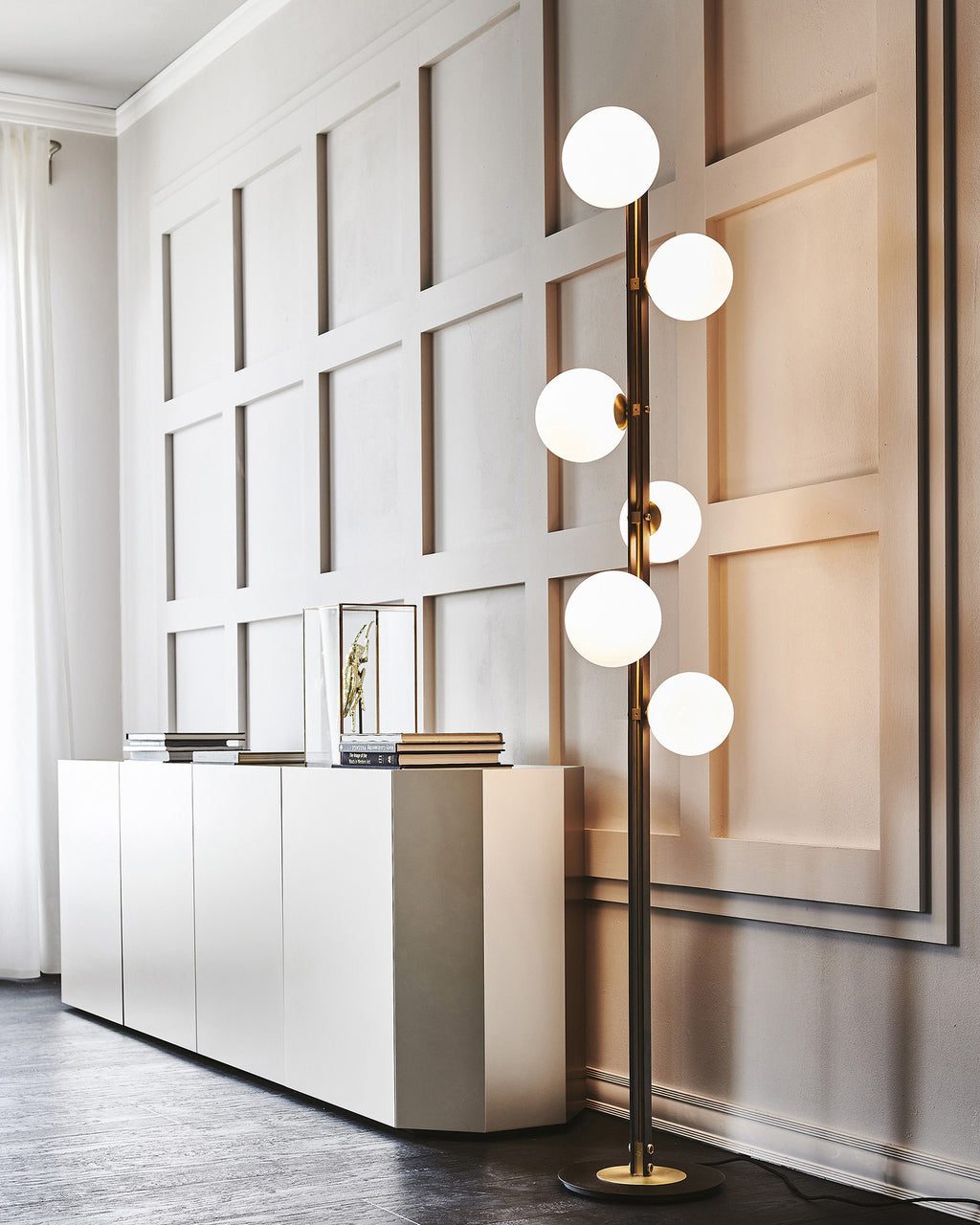 WINTHROP MID-CENTURY COLUMNAR LAMP