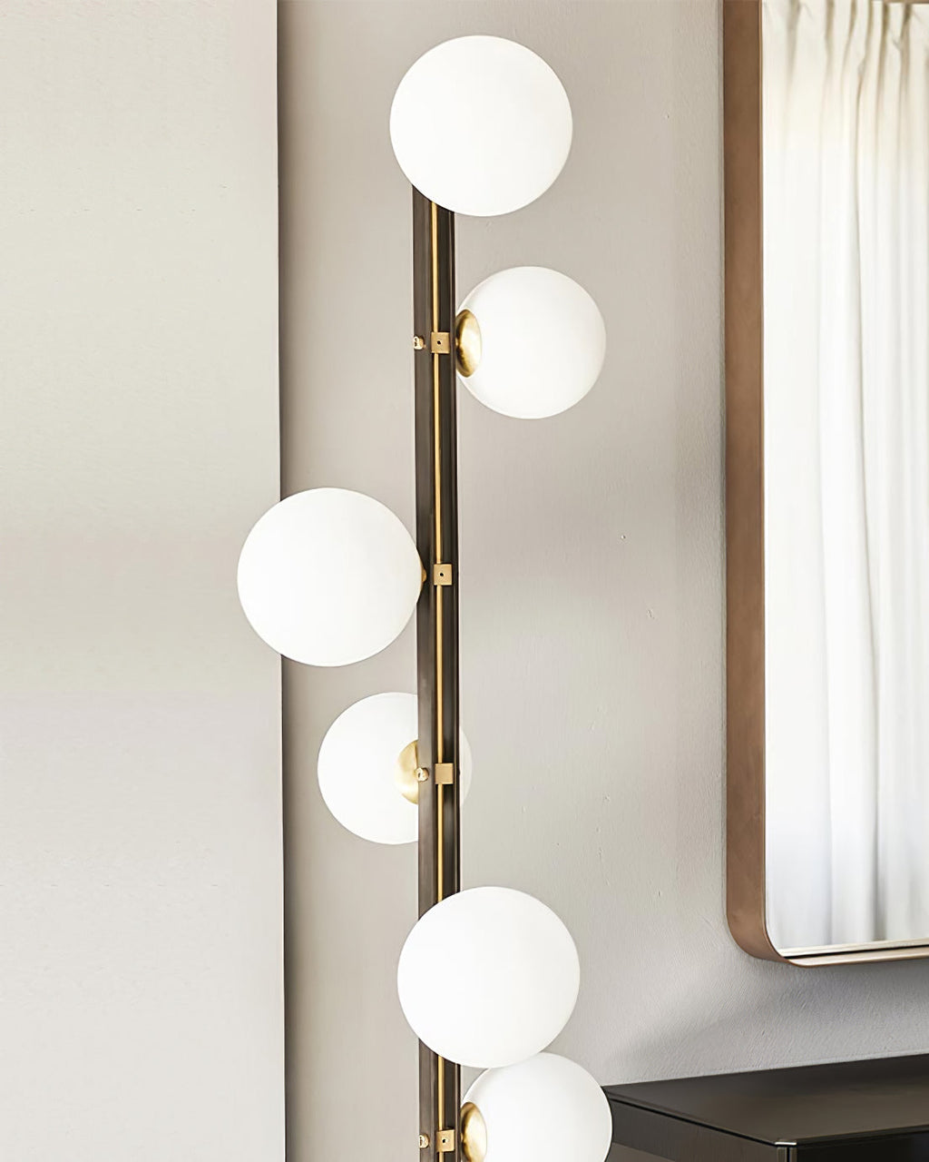 WINTHROP MID-CENTURY COLUMNAR LAMP