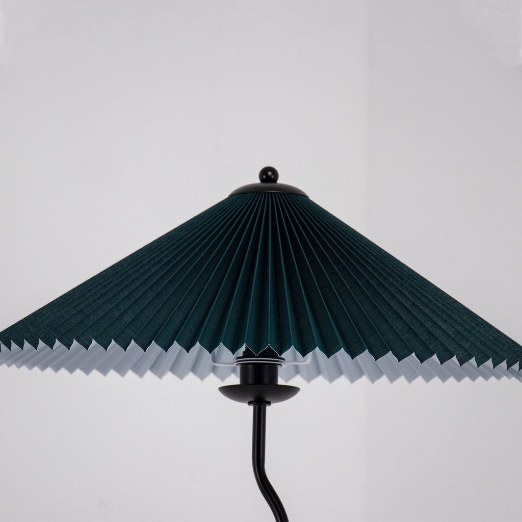 WINDSOR PLEAT TRIMMED ILLUMINATOR
