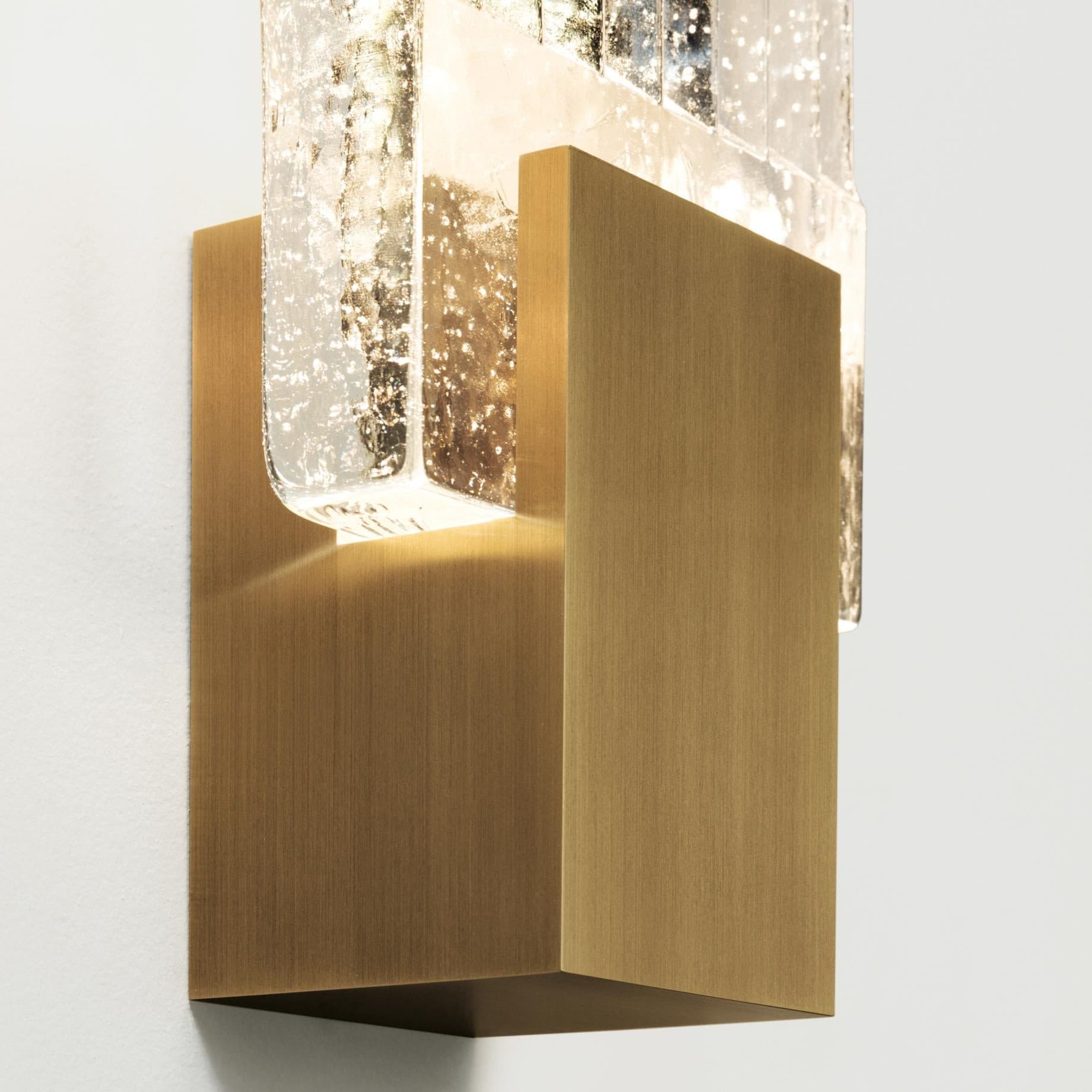 WINTHROP CRYSTAL FOLD WALL SCONCE