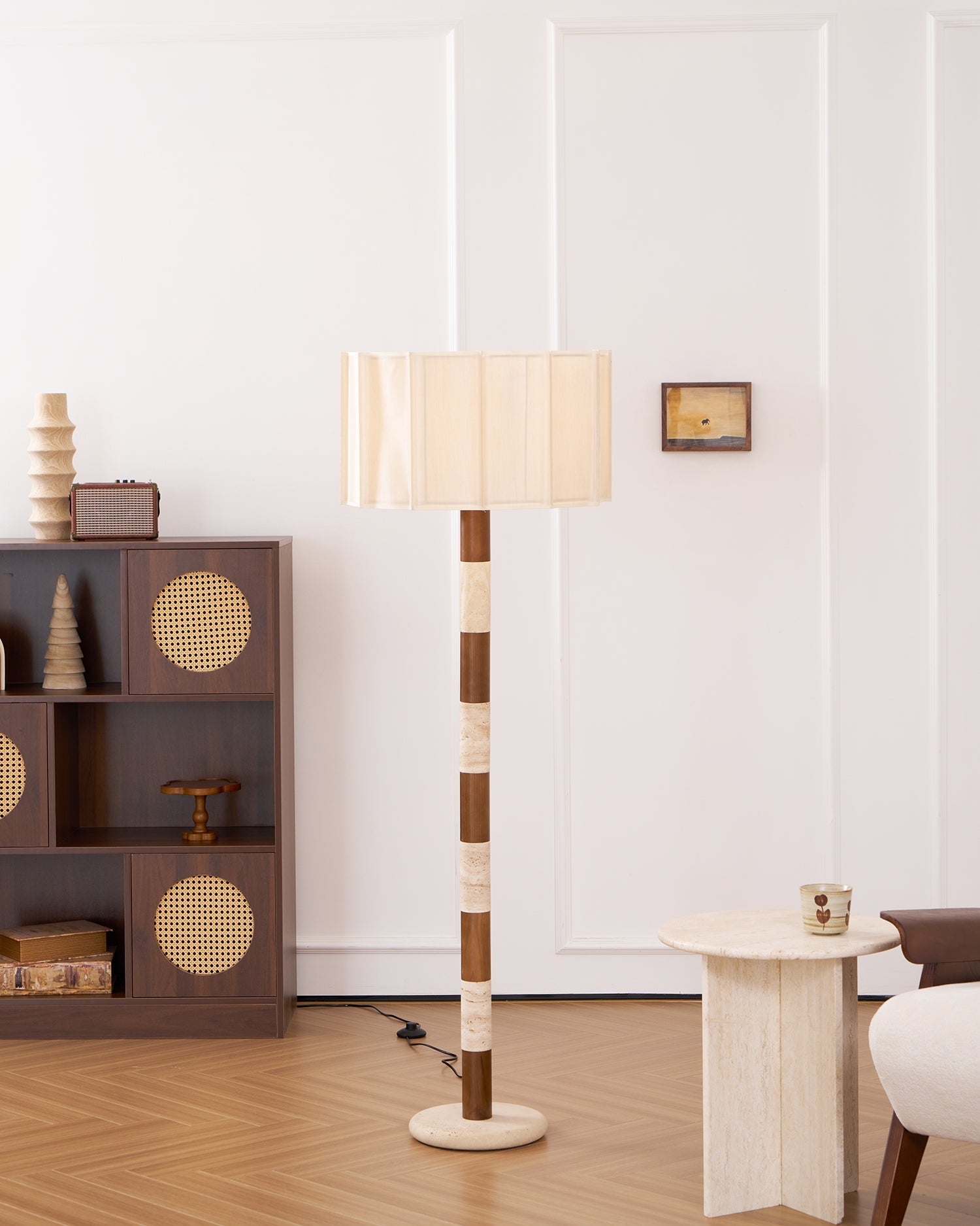 CORALINE TAPERED CANDELABRA LAMP