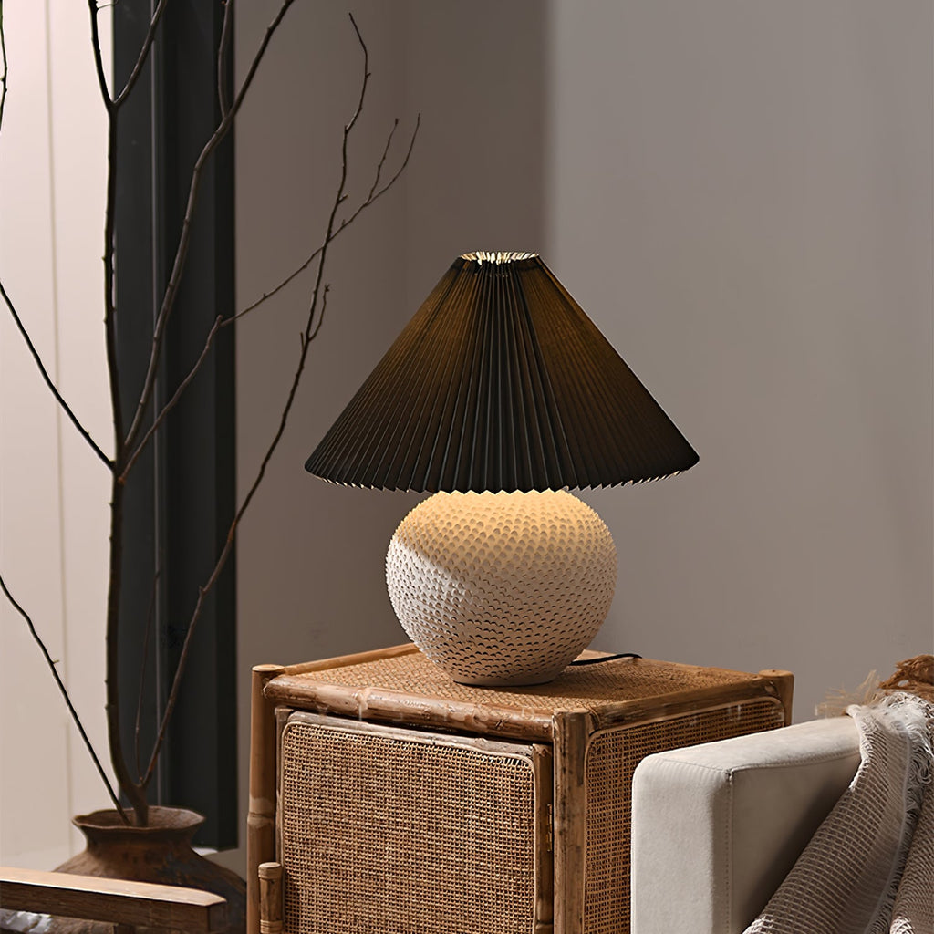 WINCHESTER TEXTURE CLAY LAMP