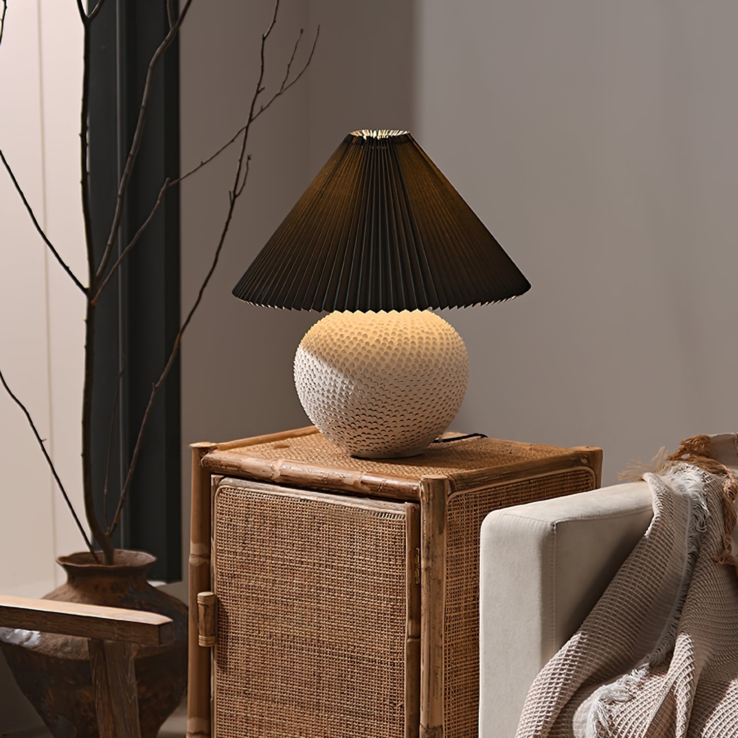 WINCHESTER TEXTURE CLAY LAMP
