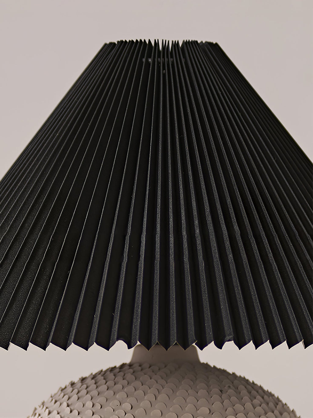 WINCHESTER TEXTURE CLAY LAMP