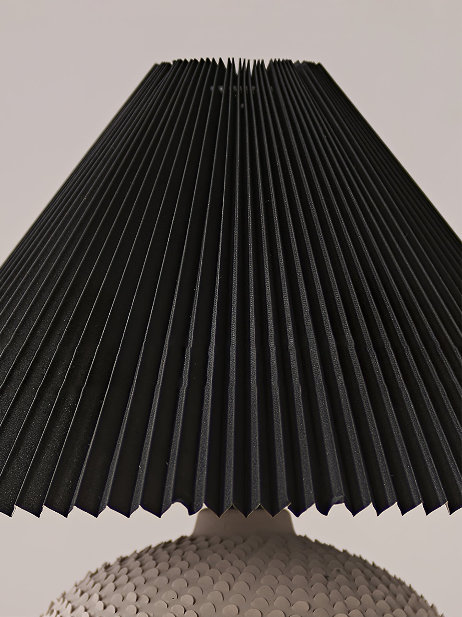 WINCHESTER TEXTURE CLAY LAMP