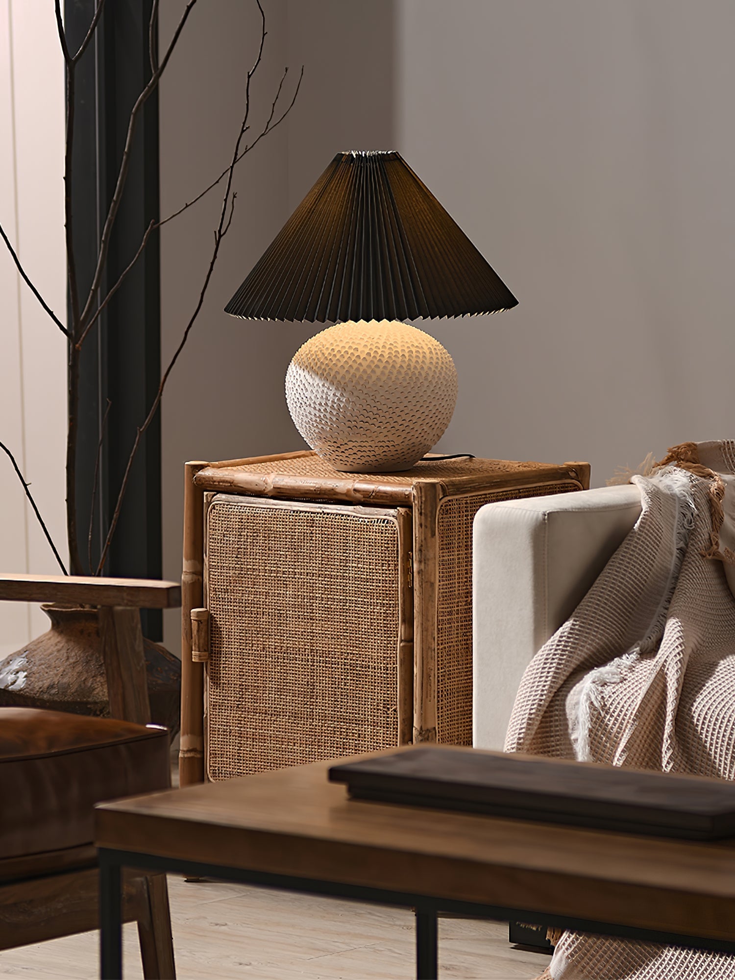 WINCHESTER TEXTURE CLAY LAMP
