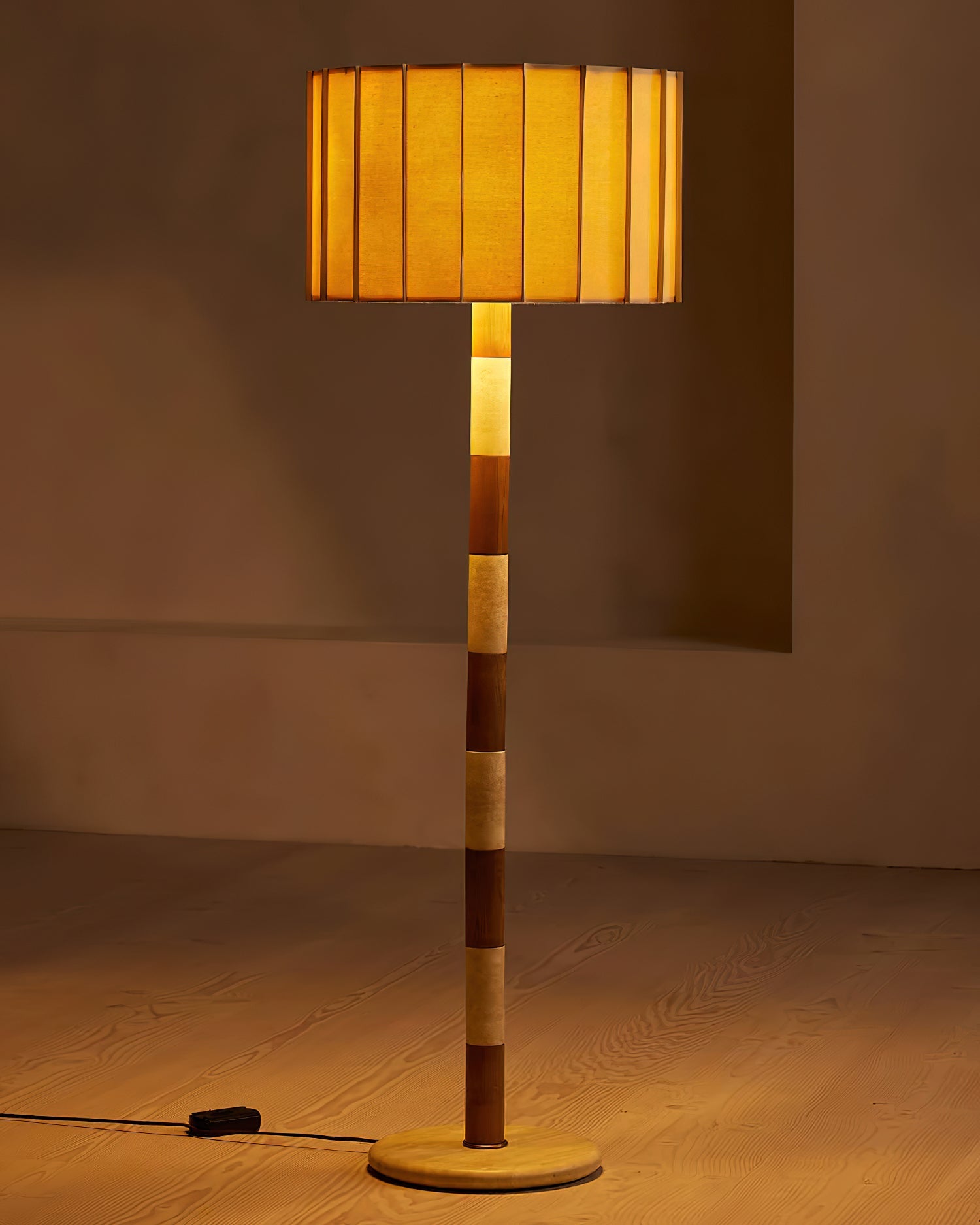 CORALINE TAPERED CANDELABRA LAMP