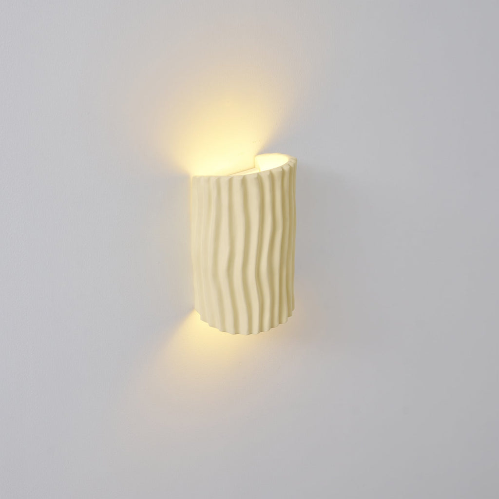 WINDSOR PLEATED RESIN ILLUMINATOR