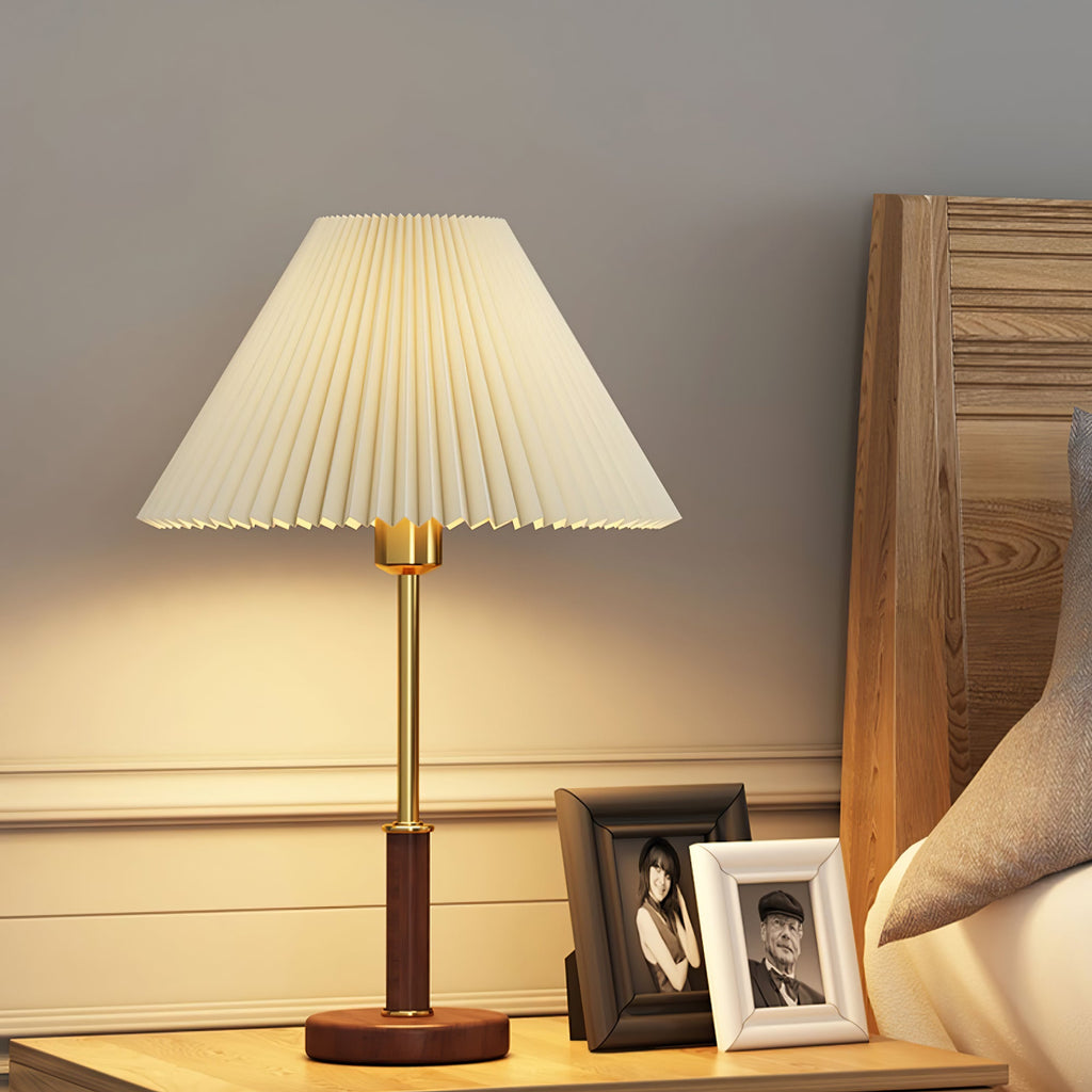 FENWICK WOODEN PLEAT LUMINAIRE