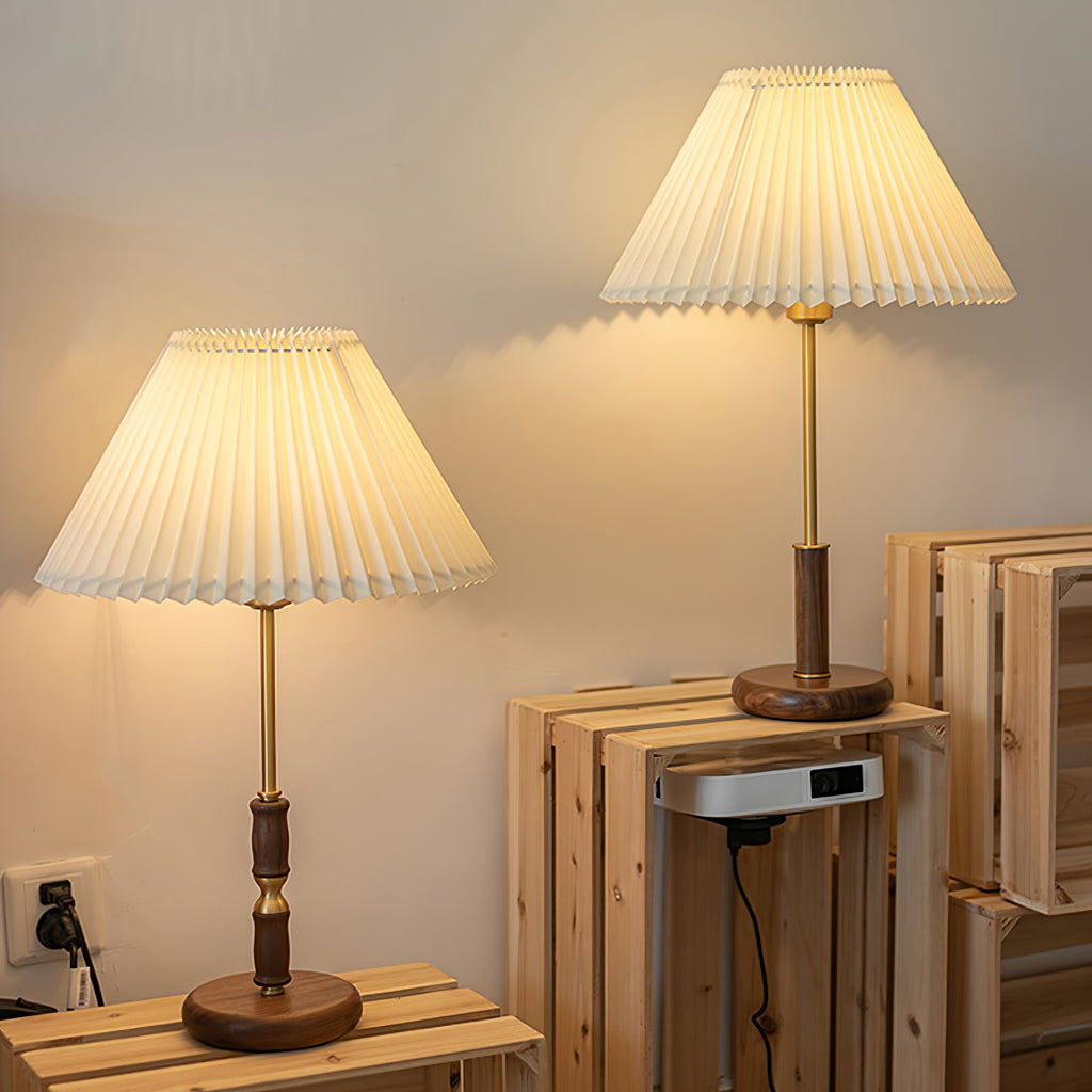 FENWICK WOODEN PLEAT LUMINAIRE