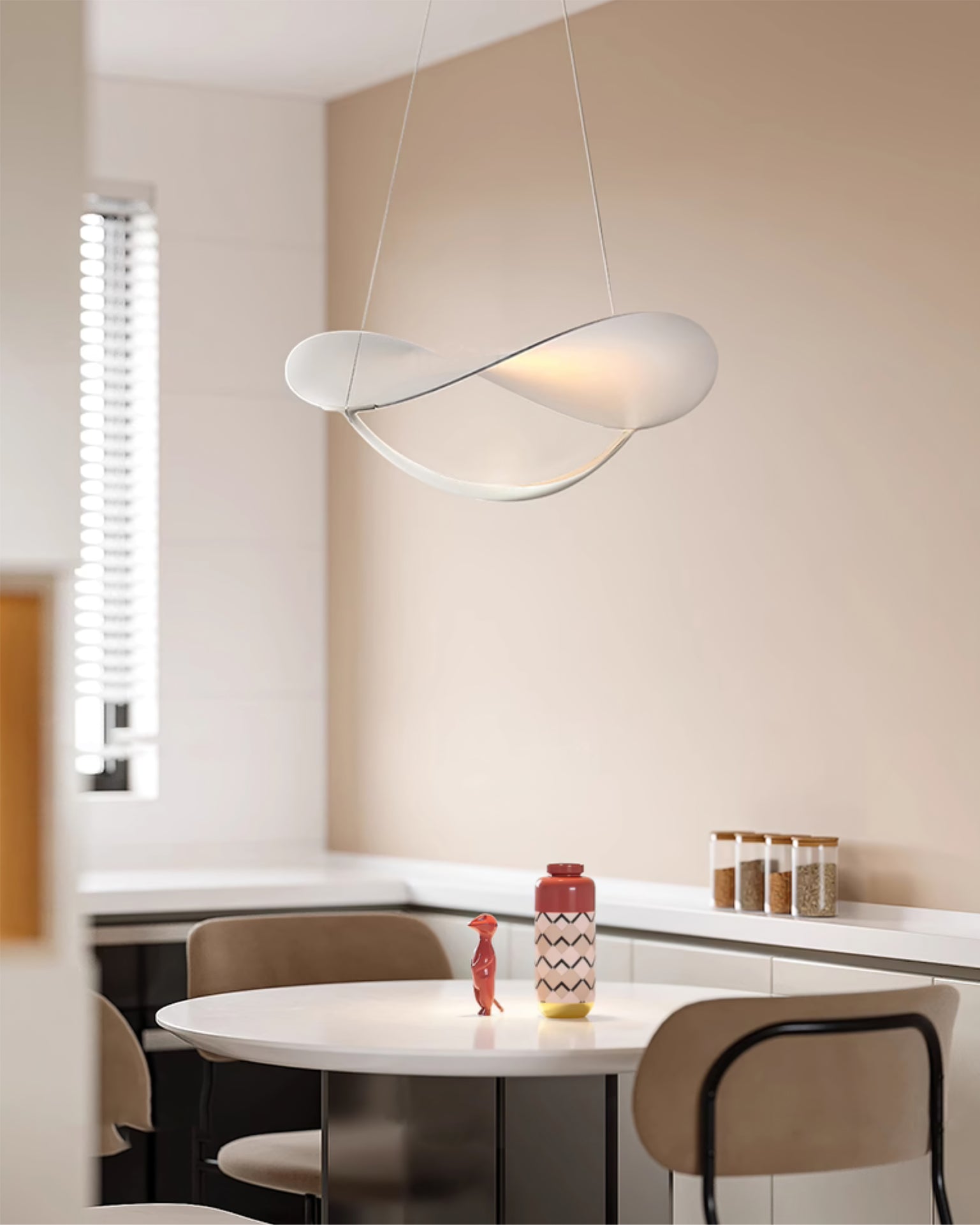 THISTLEWOOD HANGING LIGHTING FIXTURE