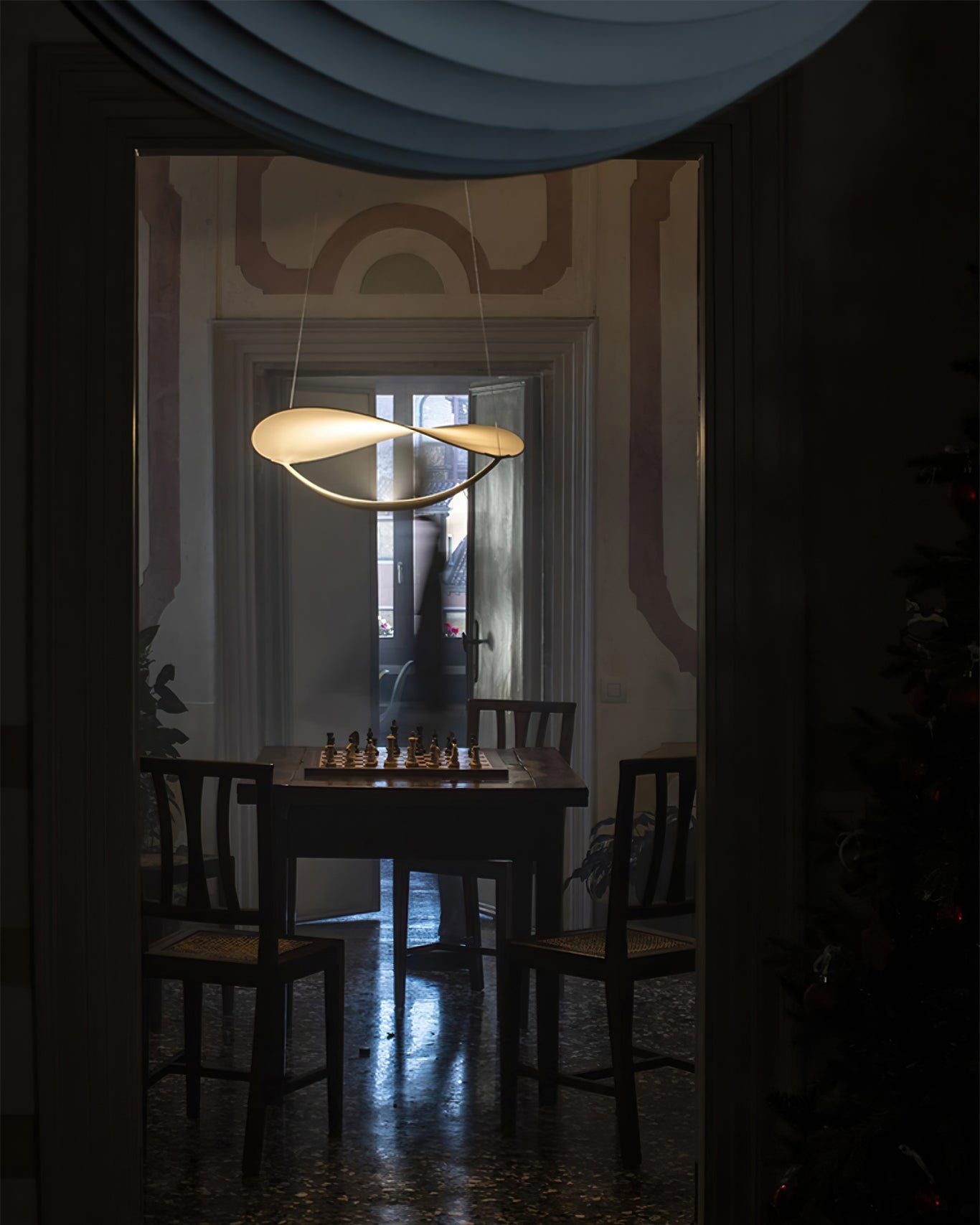 THISTLEWOOD HANGING LIGHTING FIXTURE