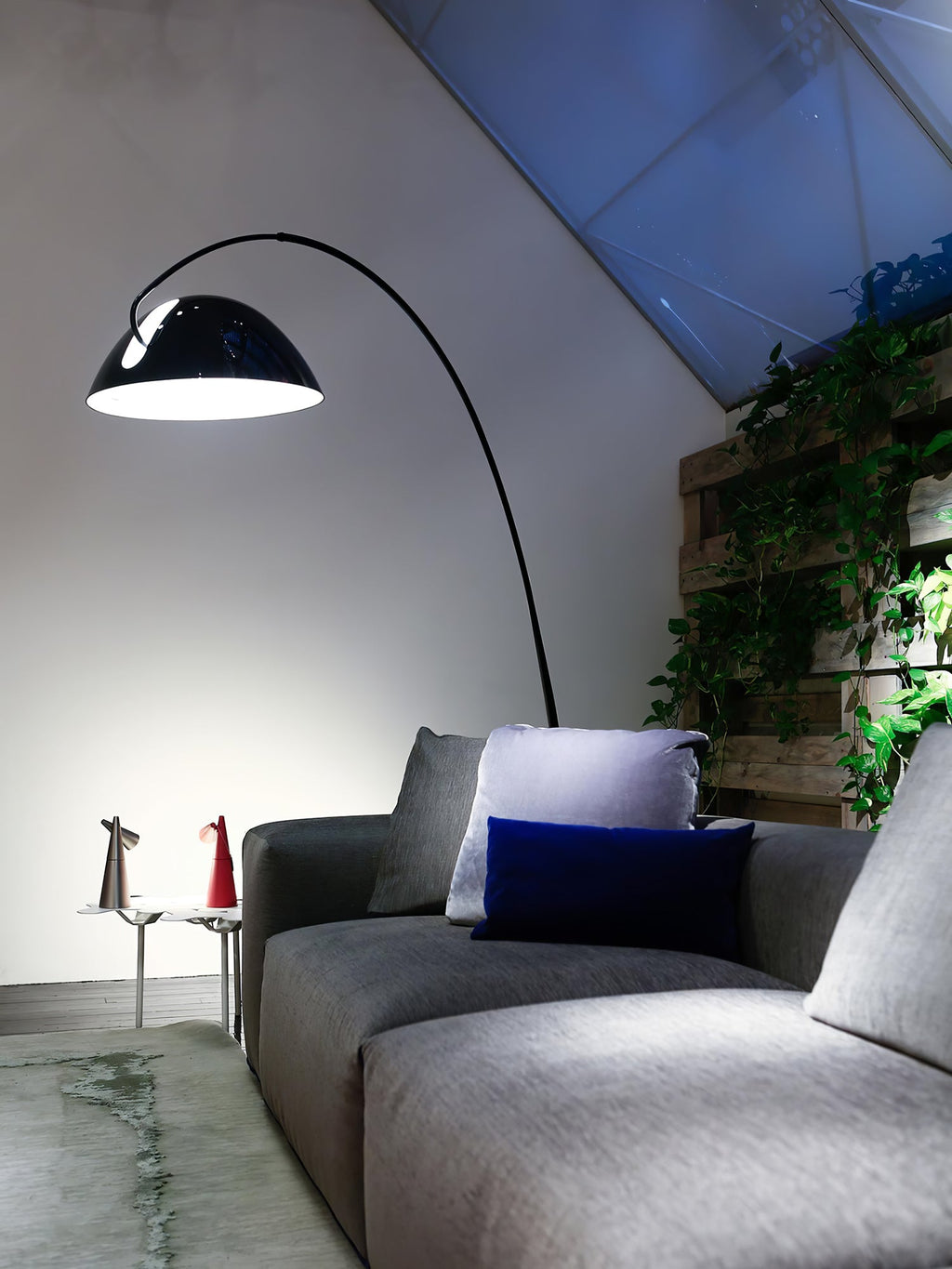 FENWICK TAPERED SILK FLOOR LANTERN