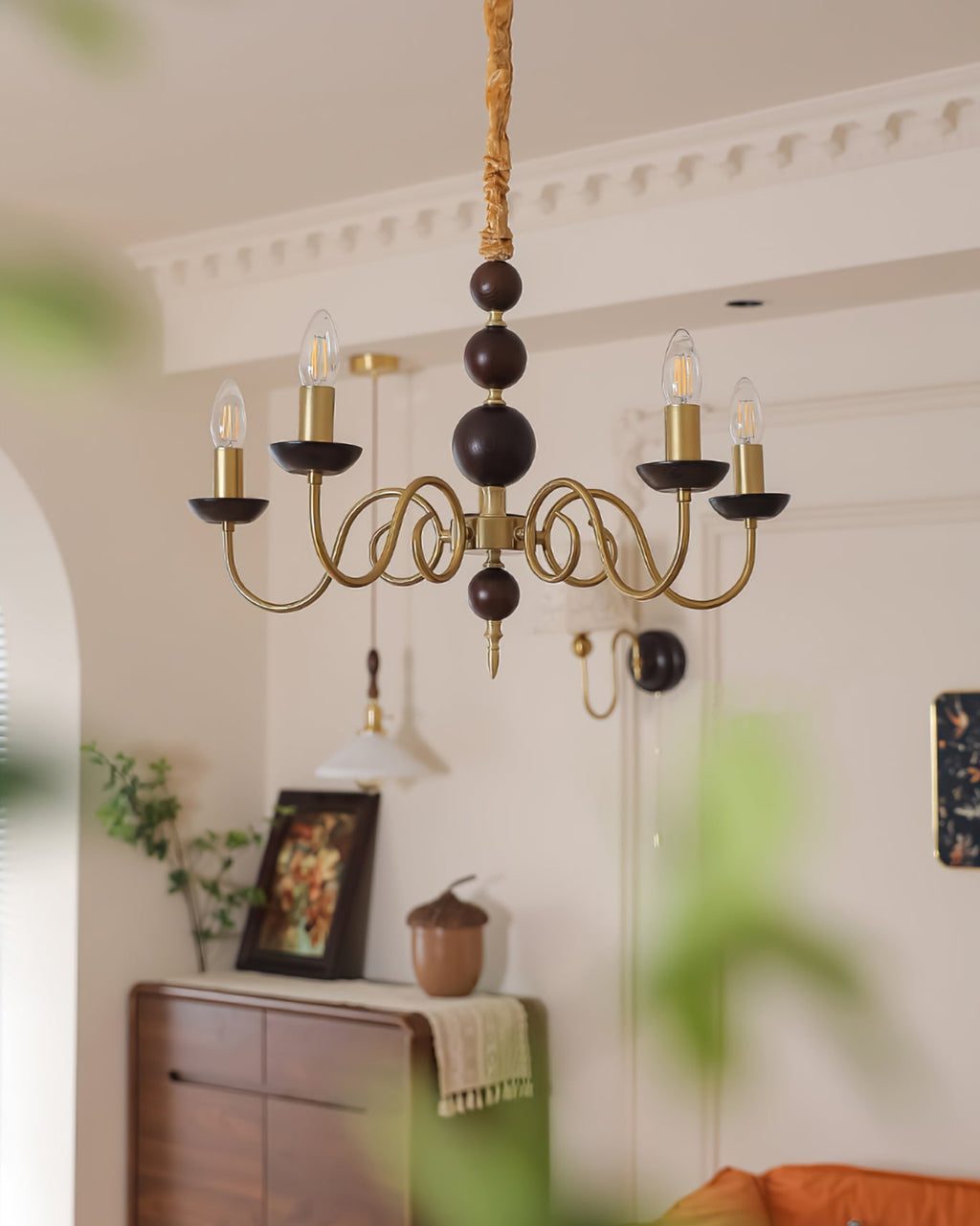 VIOLETTE FEATHERED LUMINAIRE