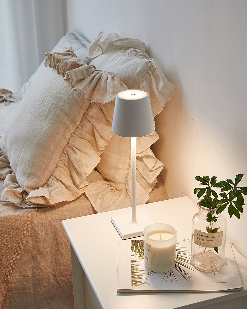 FARNWORTH PORTABLE ILLUMINATION LAMP