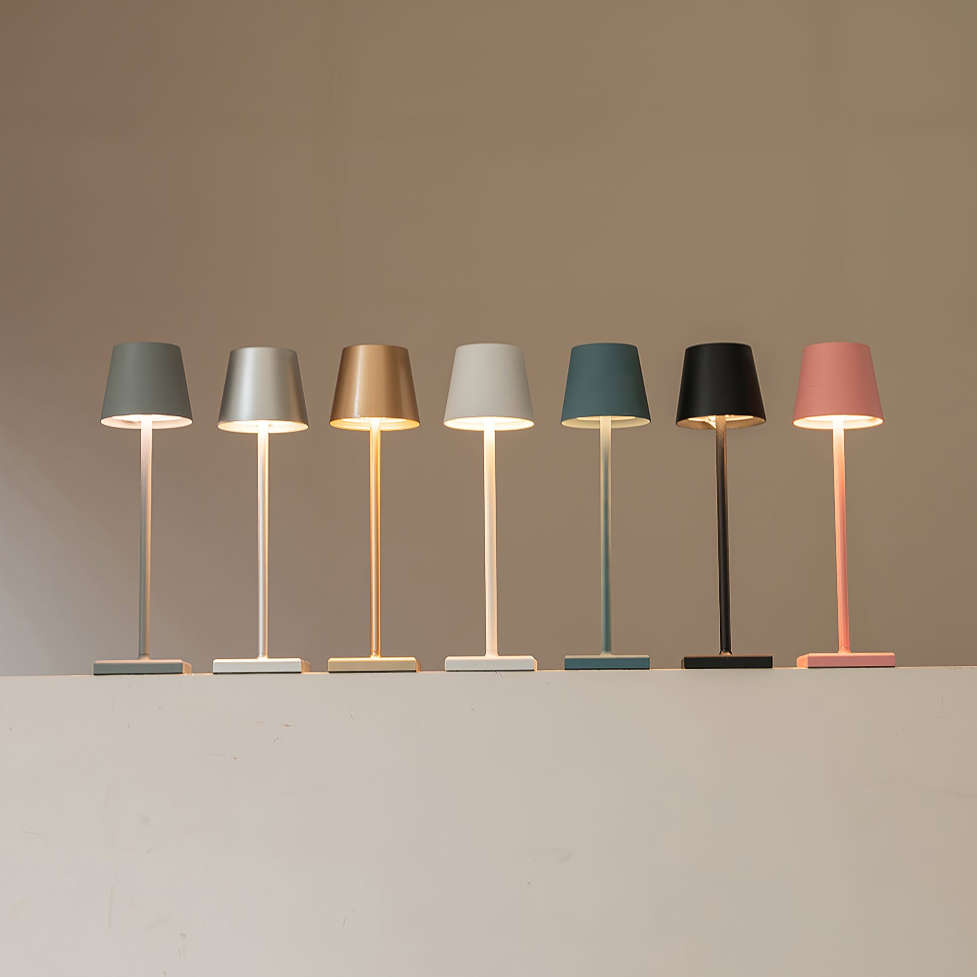 FARNWORTH PORTABLE ILLUMINATION LAMP