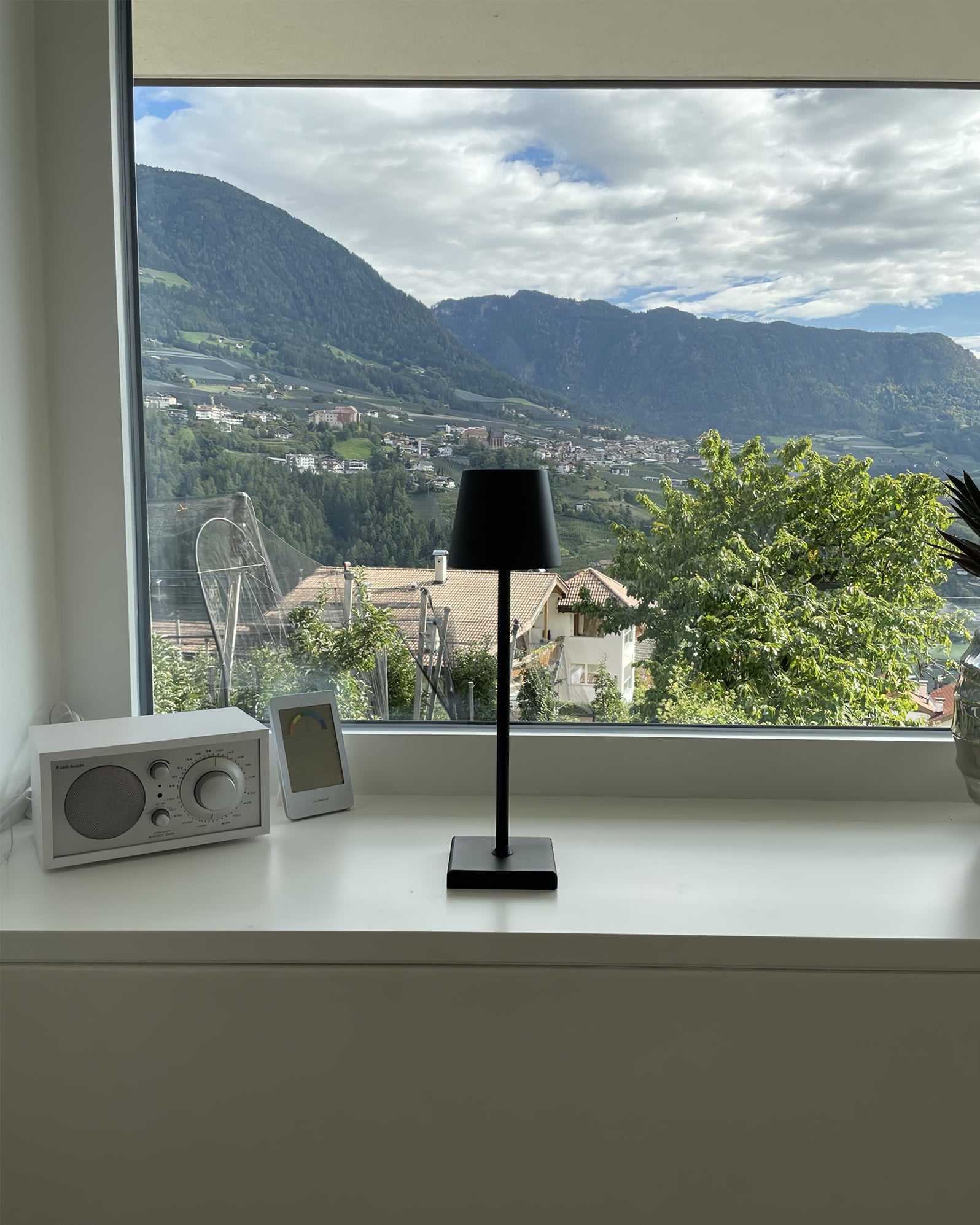 FARNWORTH PORTABLE ILLUMINATION LAMP