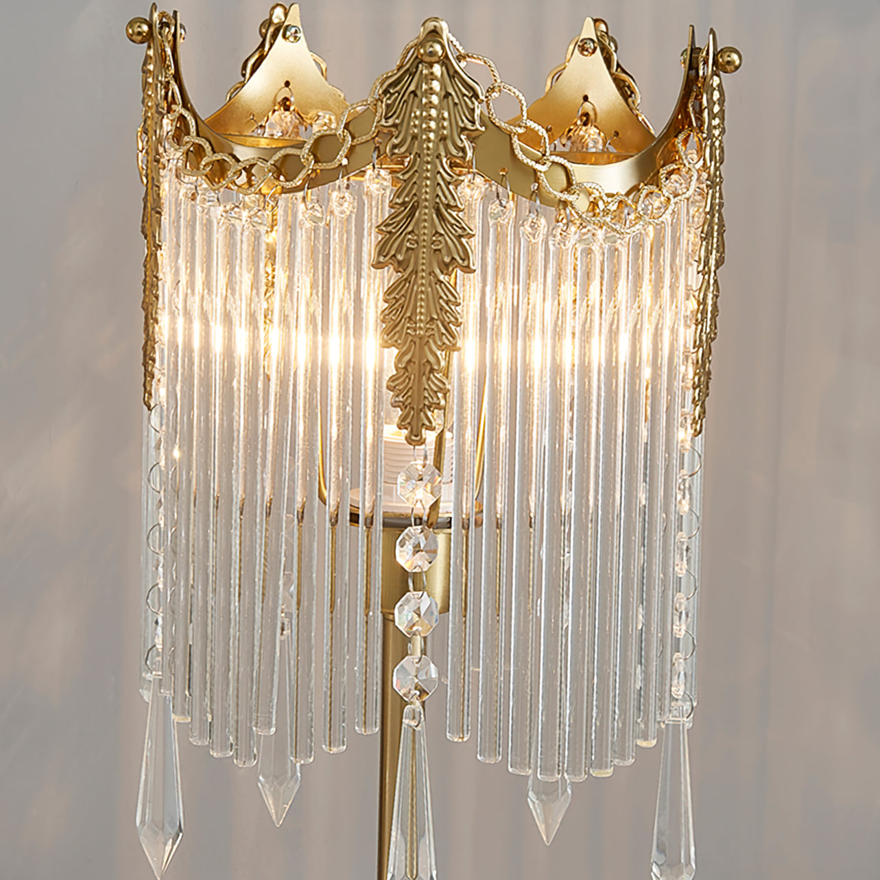 FARINGTON WHIMSICAL ILLUMINATION LAMP
