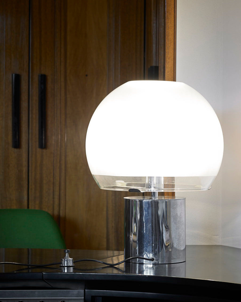 FENWICK HARBOR WOODEN SHADE TABLE LAMP