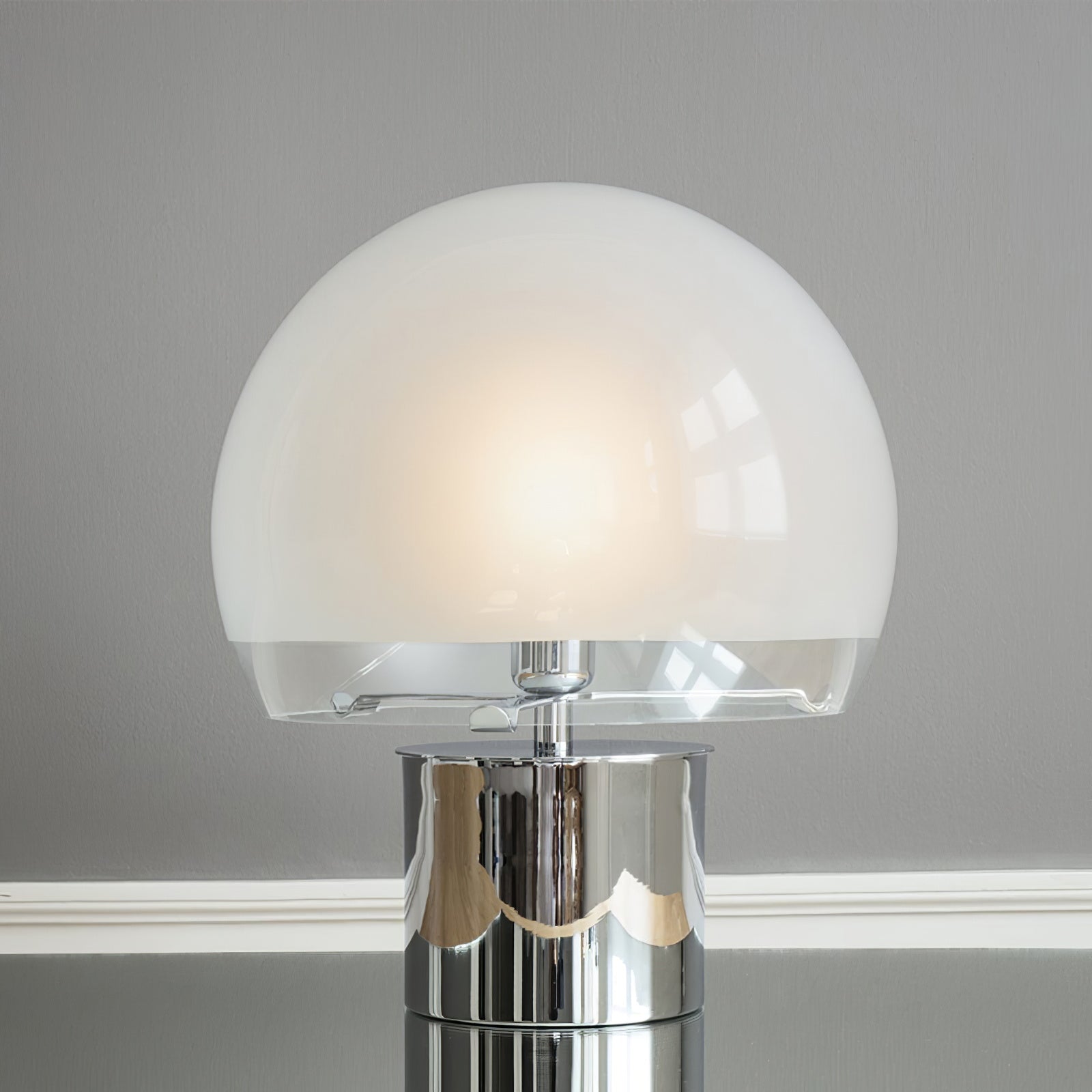 FENWICK HARBOR WOODEN SHADE TABLE LAMP