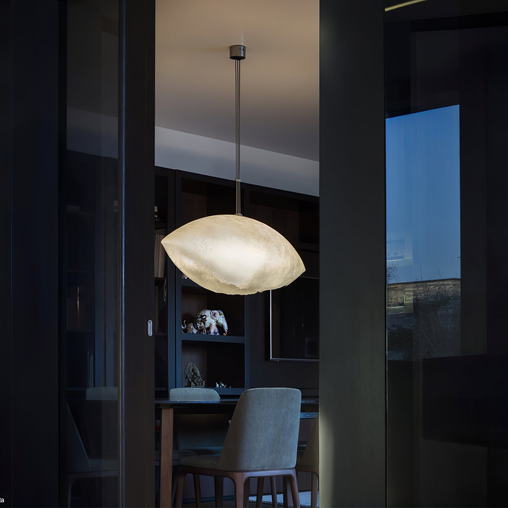 RAVENSCROFT HANGING GLOBE LANTERN