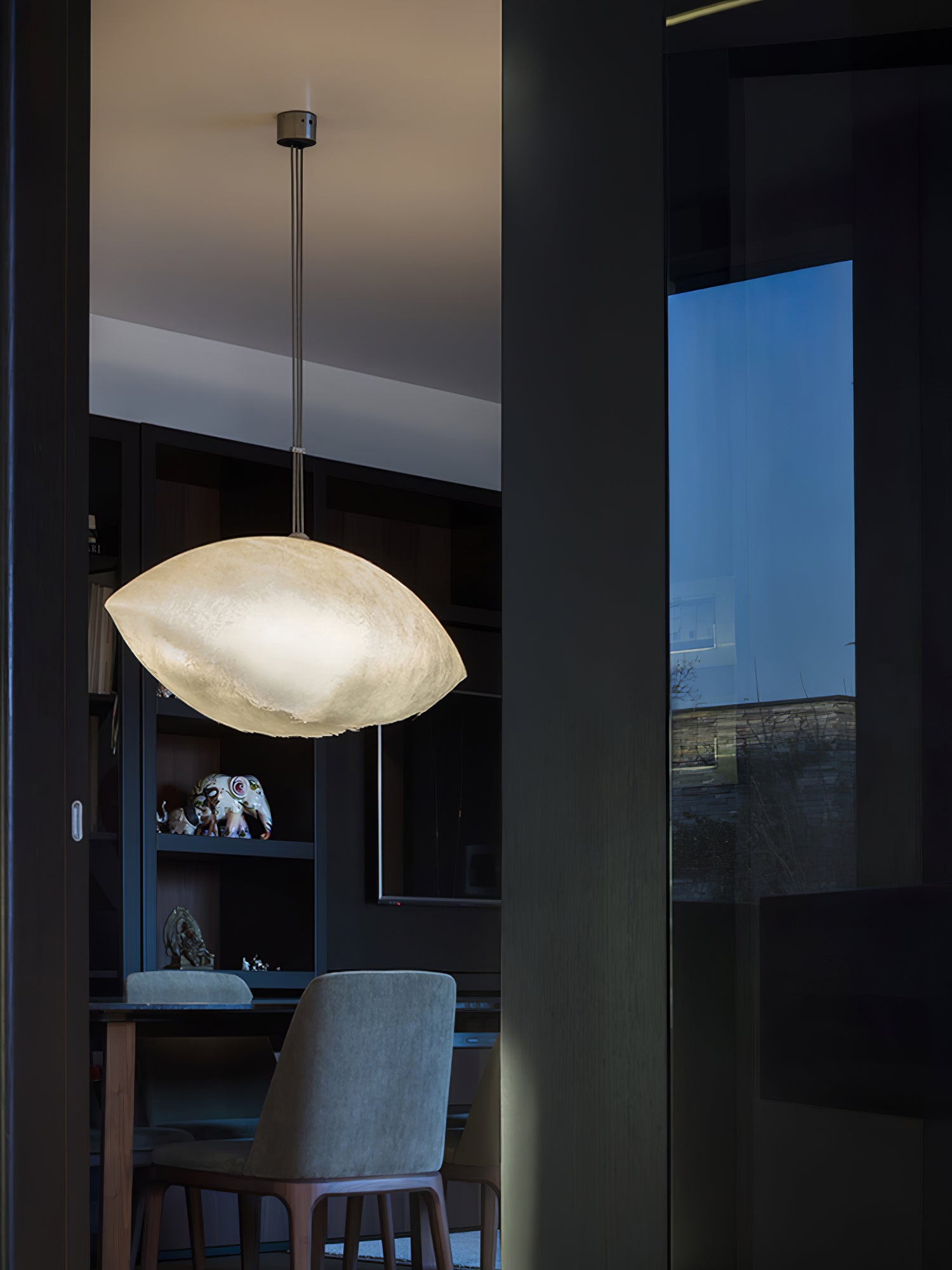 RAVENSCROFT HANGING GLOBE LANTERN