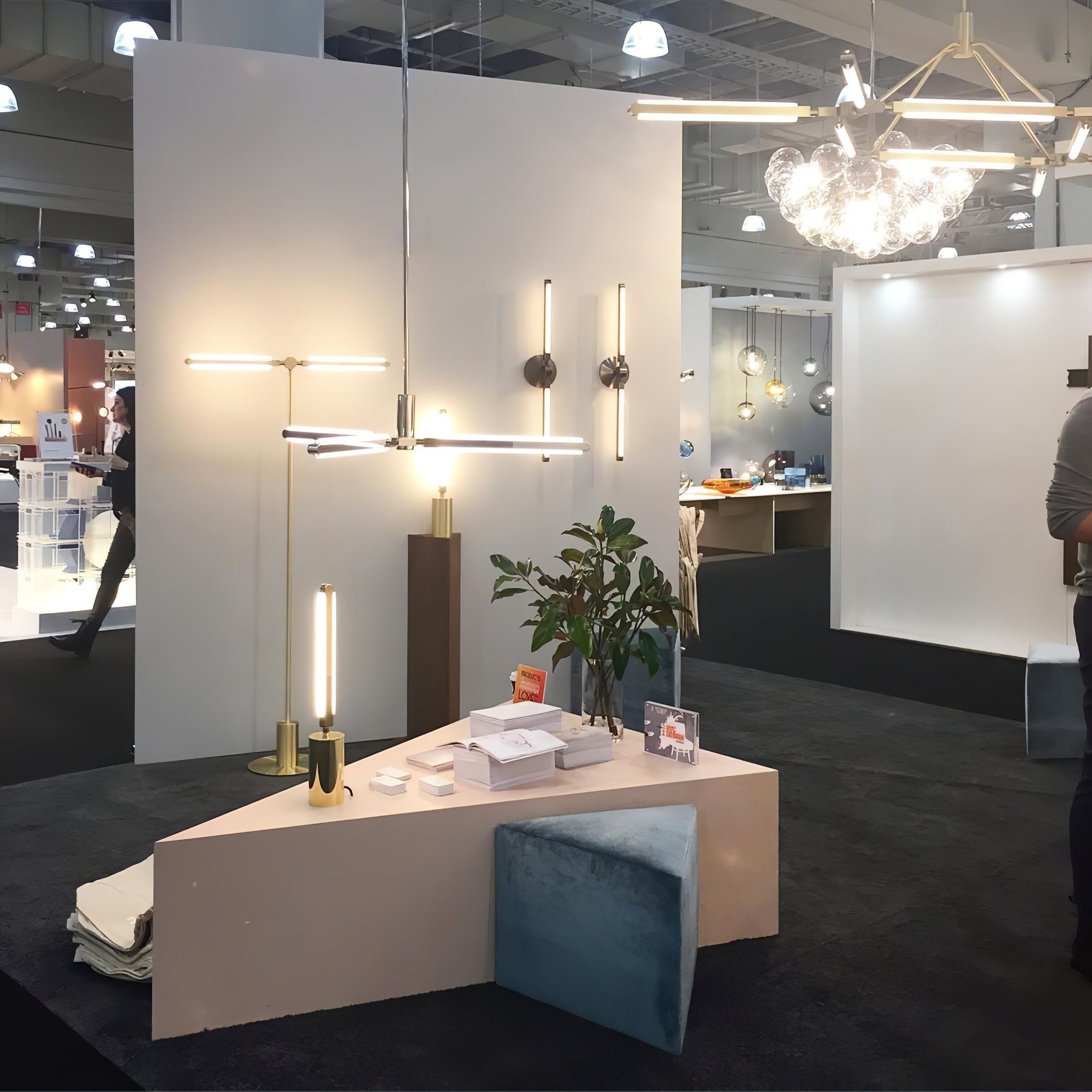 Winthrop Linear Glow Wall Sconce