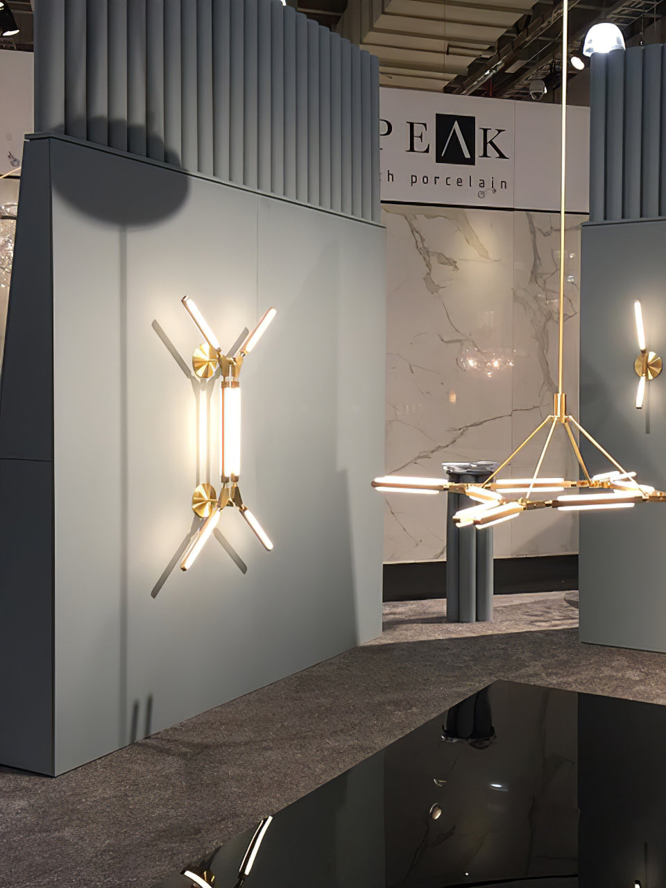 FENWICK NARROW GLOW WALL SCONCE