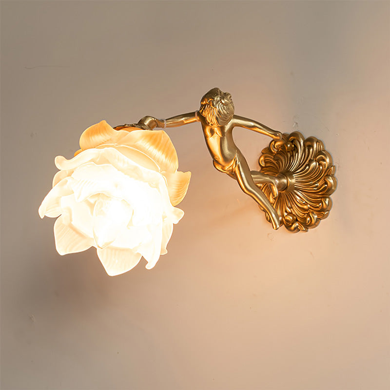 WINDSOR PUTTI BRASS WALL SCONCE