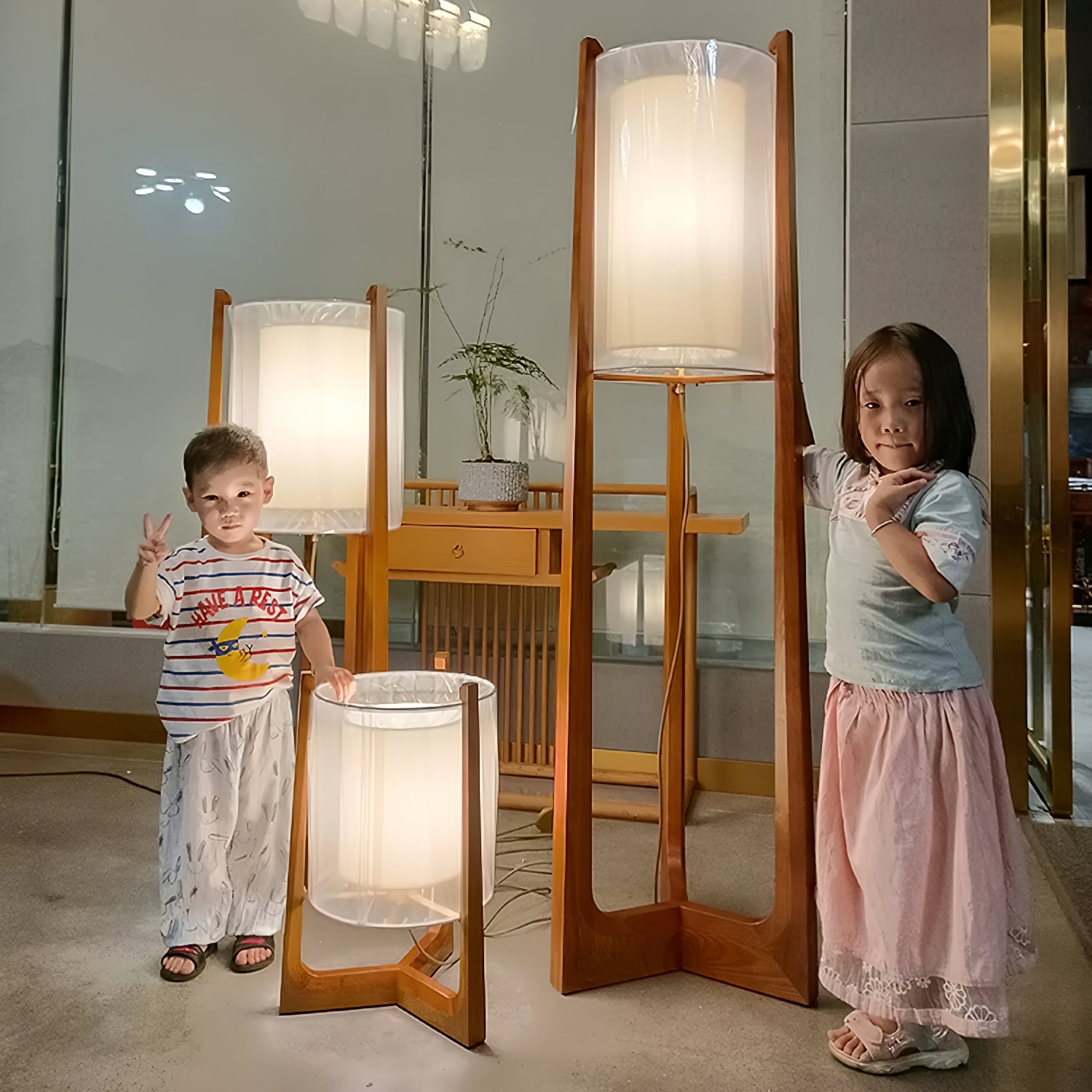 CHARLESTON HARBOR ILLUMINATING COLUMN LAMP