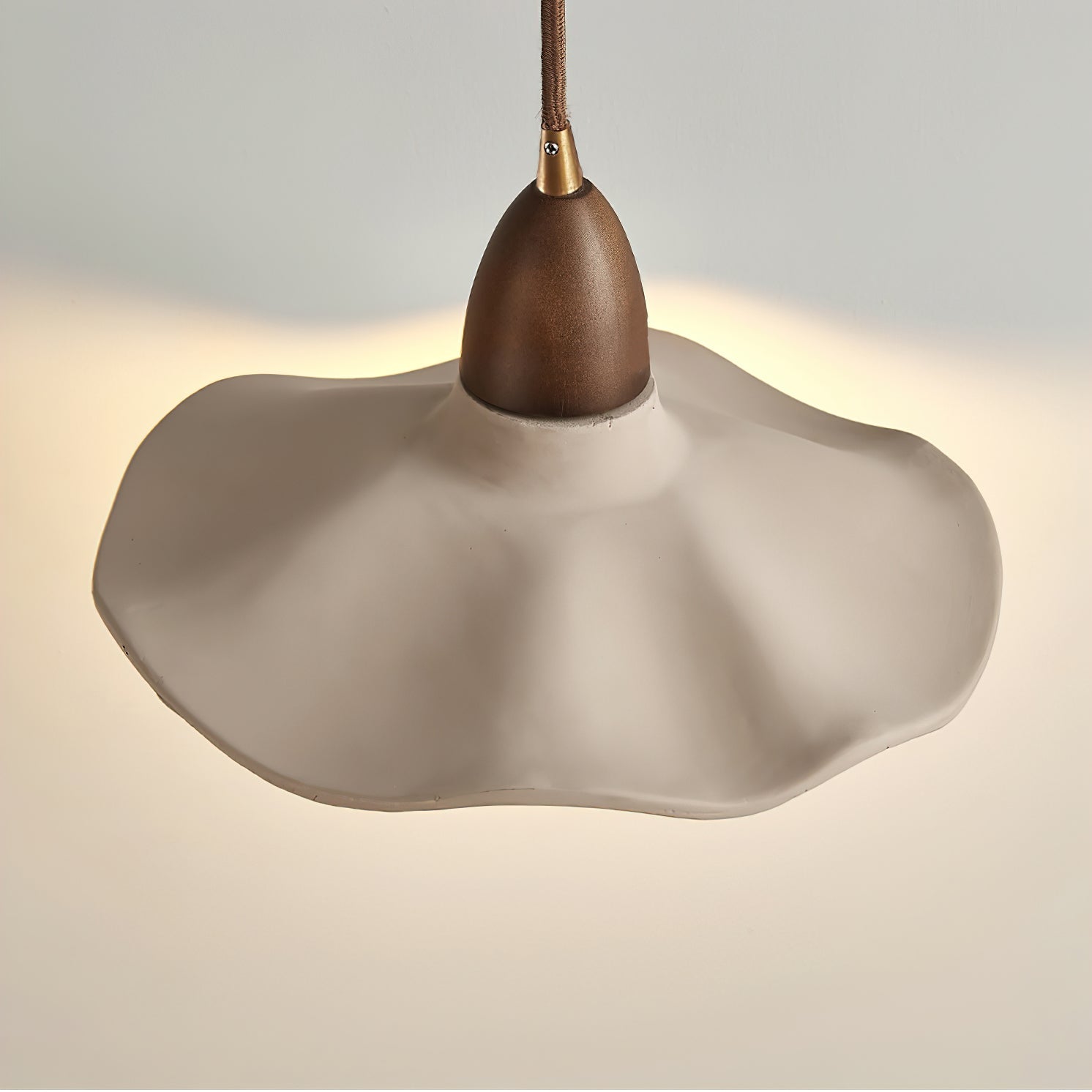 WINTHROP AMBER GLASS WALL SCONCE