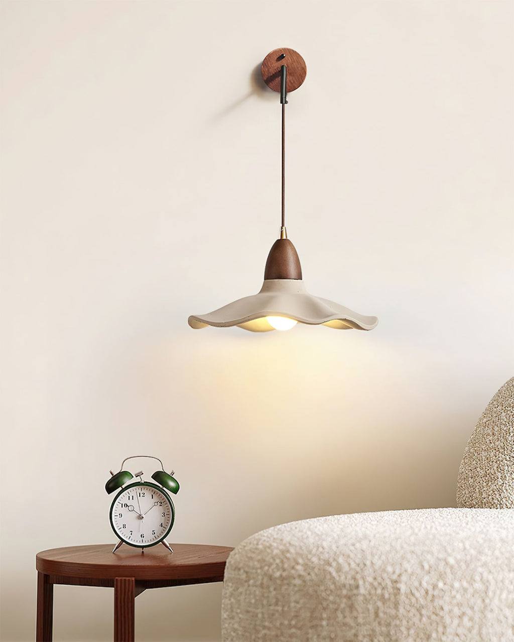 WINTHROP AMBER GLASS WALL SCONCE