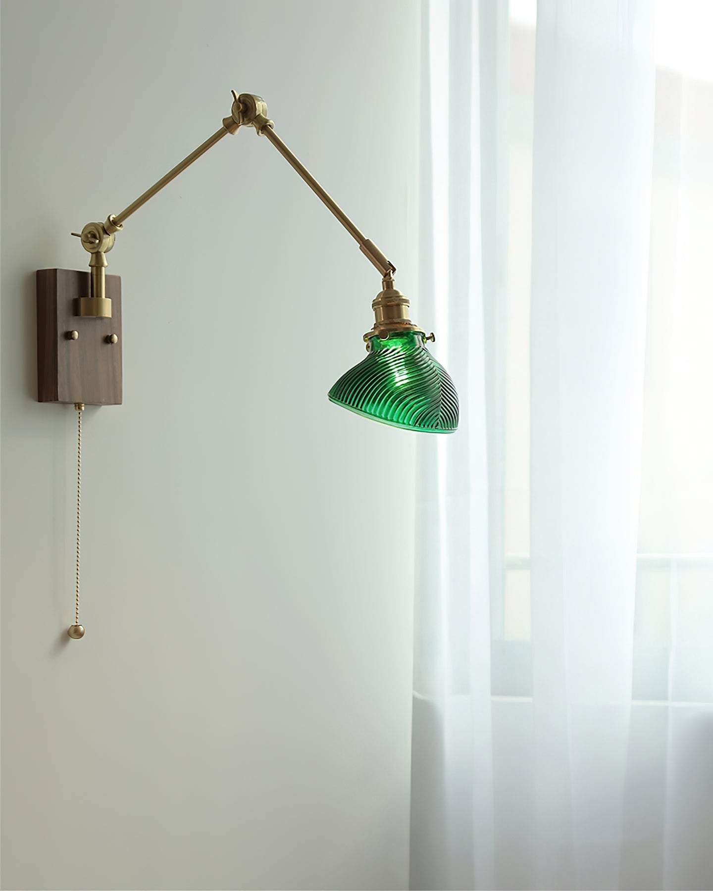 CHARLESTON SWINGING ARM ILLUMINATOR