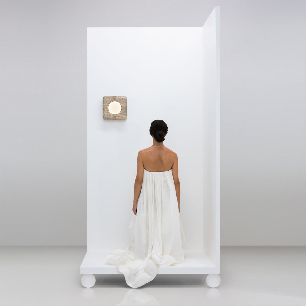 CARLISLE LINEAR ILLUMINATION WALL SCONCE