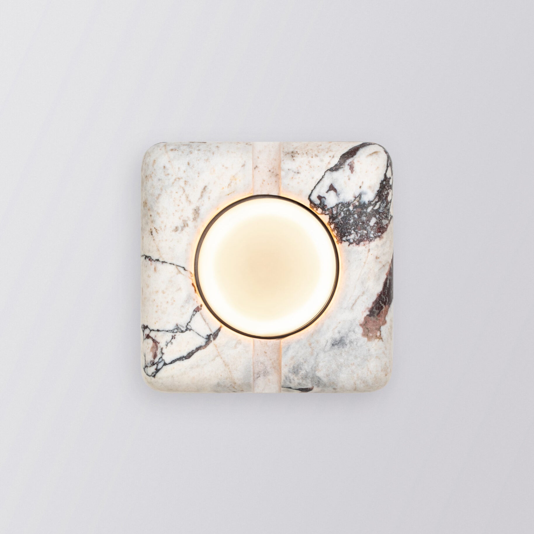 CARLISLE LINEAR ILLUMINATION WALL SCONCE