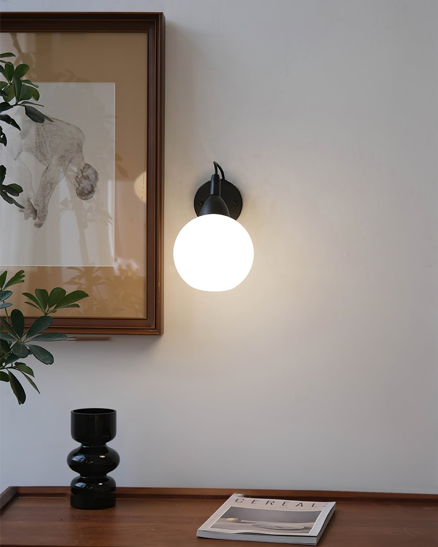FENWICK GLOWING HORIZON WALL SCONCE