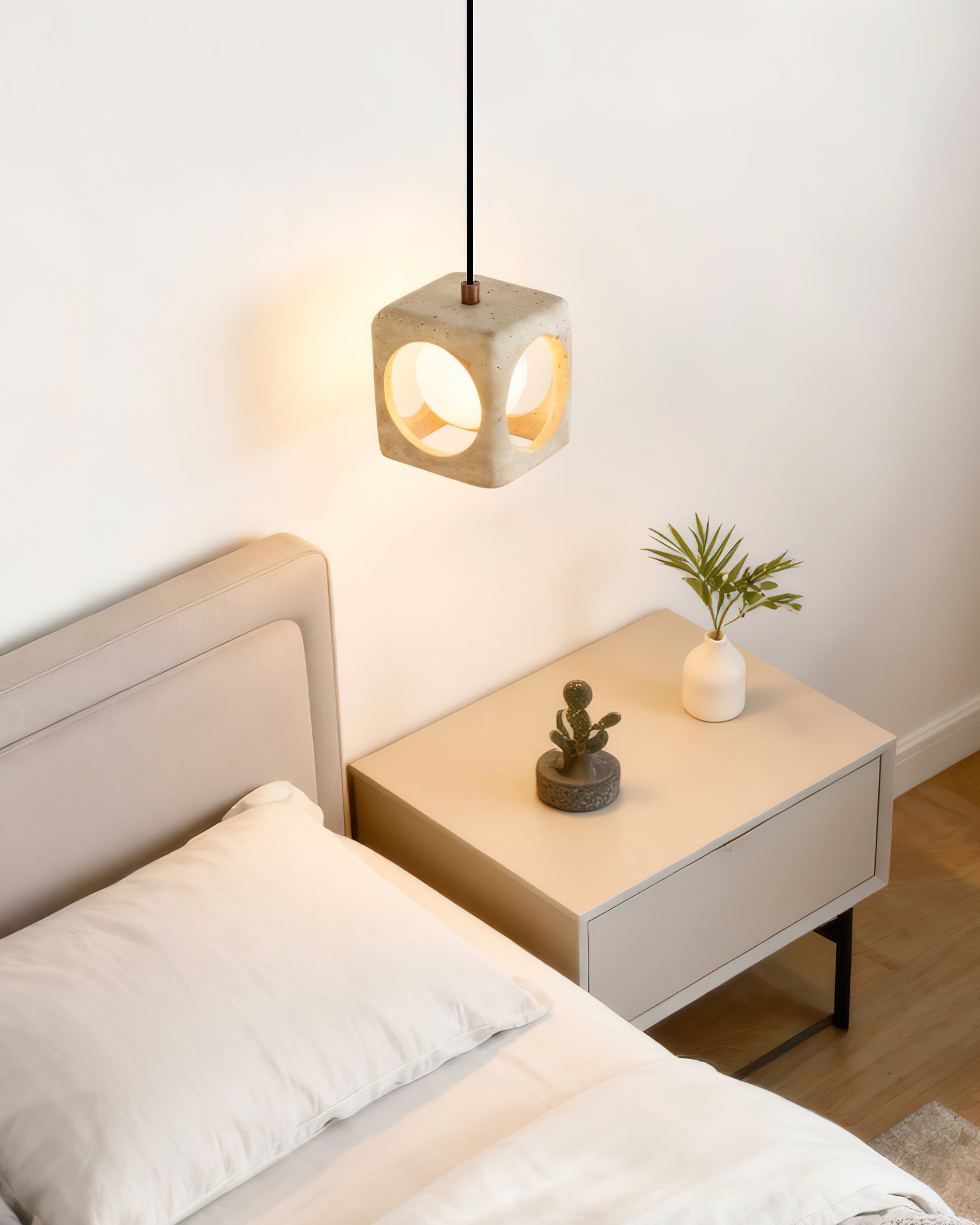 BRADSHAW GEOMETRIC HANGING LANTERN