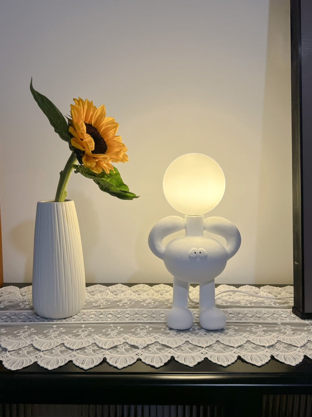 BRADSHAW MECHANICAL GLOW TABLE LANTERN