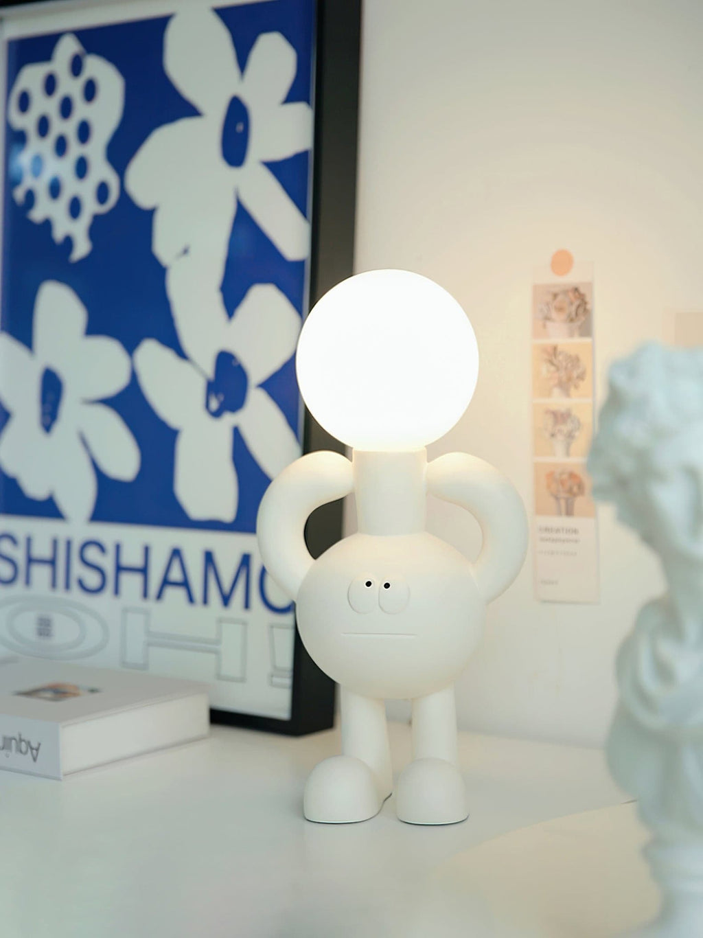 BRADSHAW MECHANICAL GLOW TABLE LANTERN