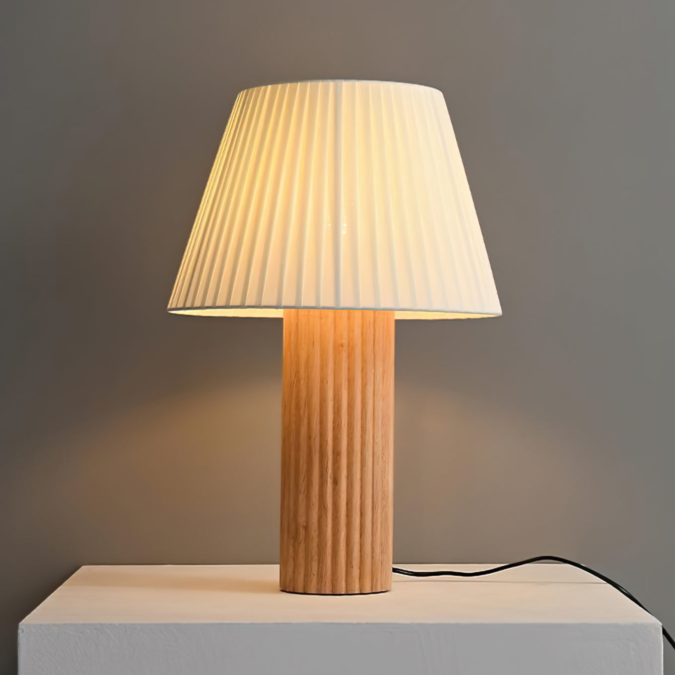 BRAMBLETON WHISPERING GLOW TABLE LAMP