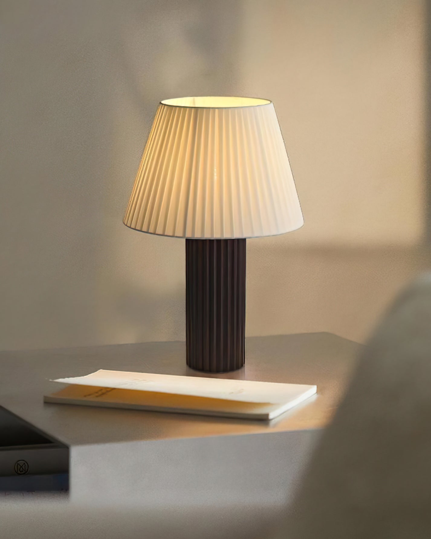 BRAMBLETON WHISPERING GLOW TABLE LAMP