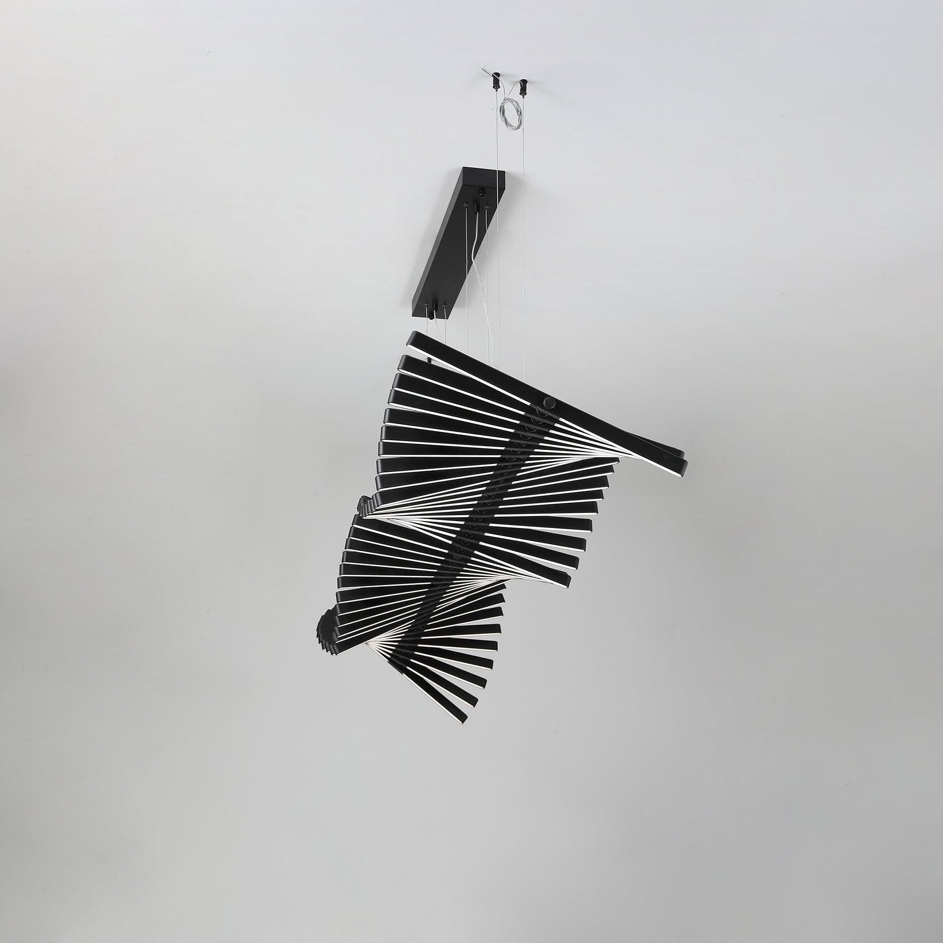 Hawthorne Noir Crystal Pendant