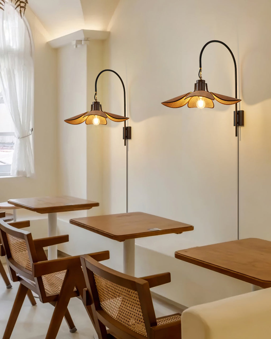 FENWICK VINTAGE INSET PLUG WALL LIGHT
