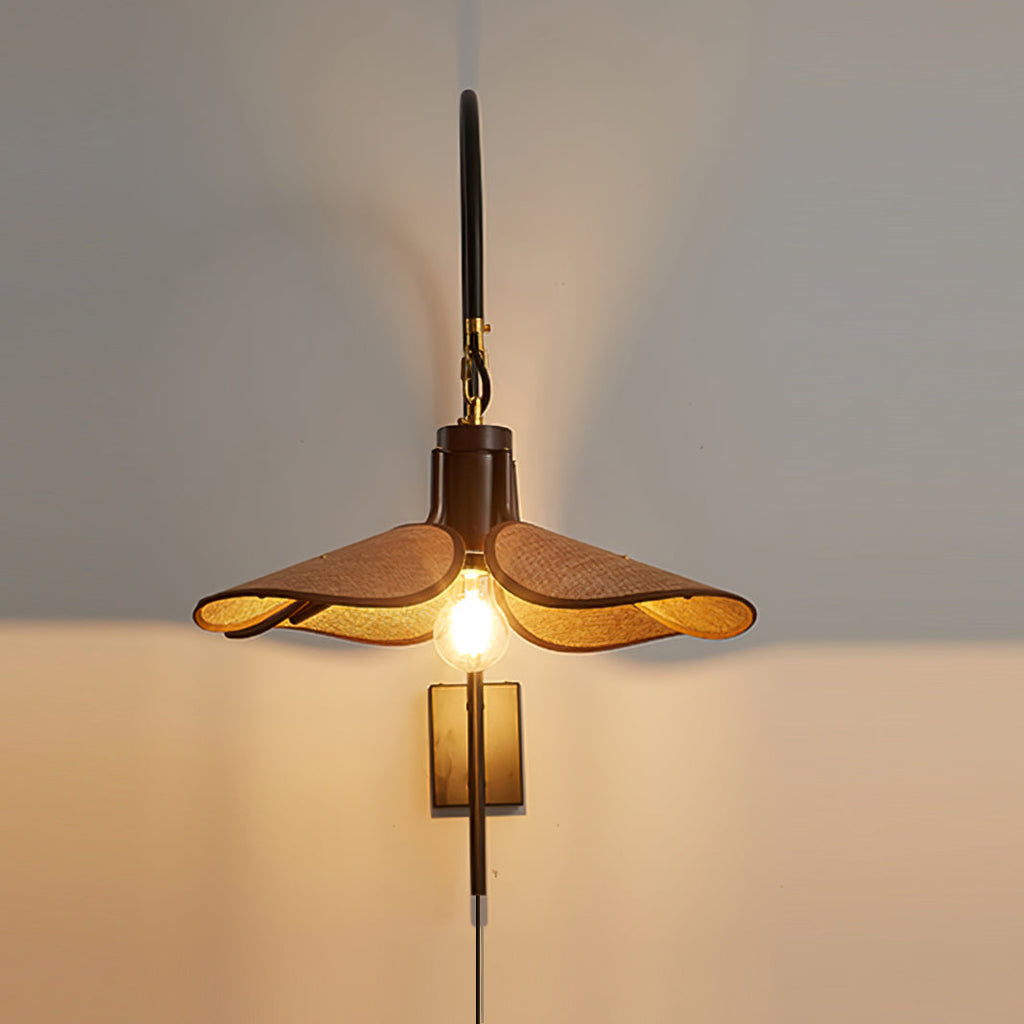 FENWICK VINTAGE INSET PLUG WALL LIGHT