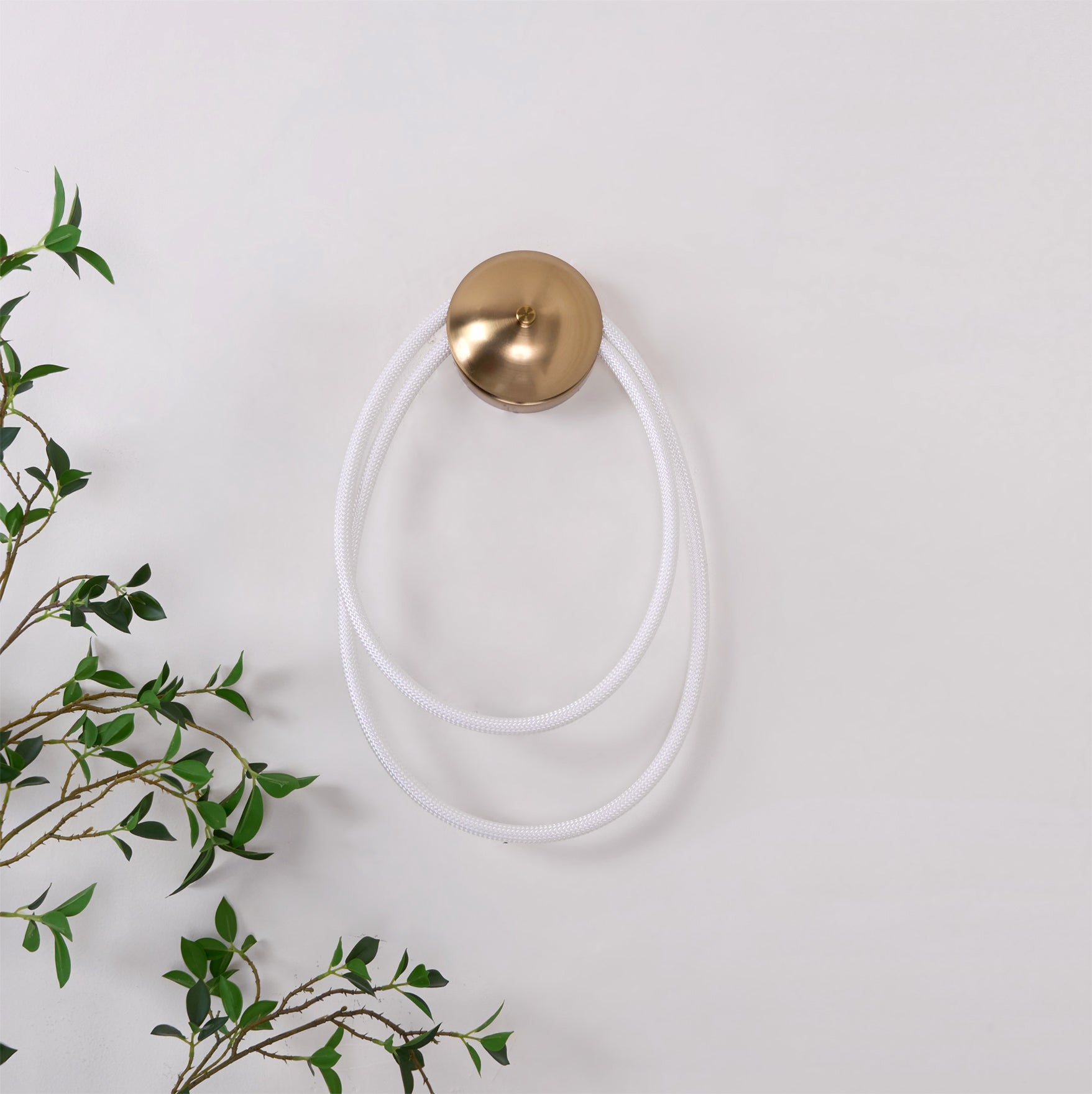 WINTHORPE ILLUMINATED WALL SCONCE