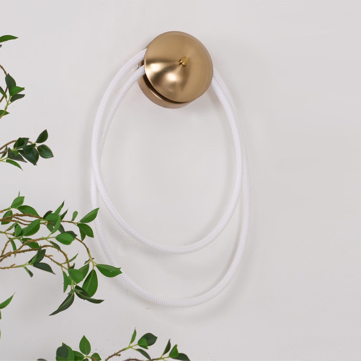 WINTHORPE ILLUMINATED WALL SCONCE