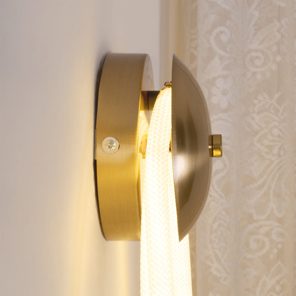 WINTHORPE ILLUMINATED WALL SCONCE